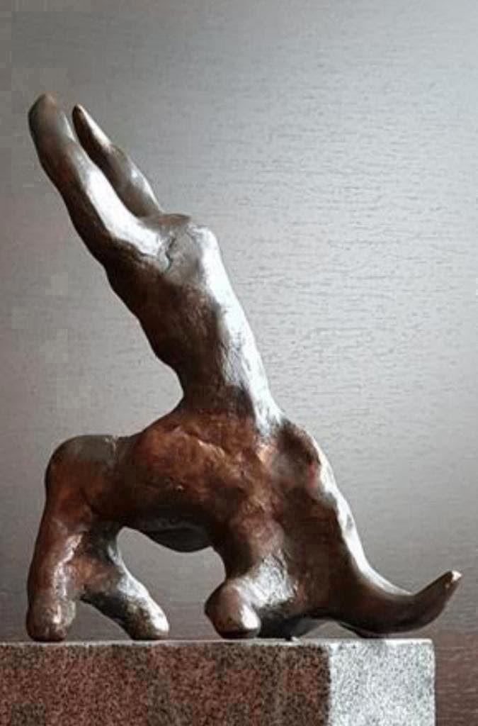 Brons beeld transcendentale figure of a mythical beast, Ophalen of Verzenden, Brons