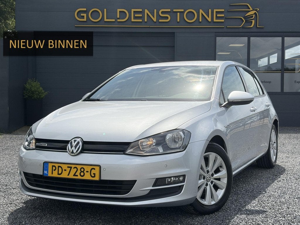 Volkswagen Golf 1.0 TSI Comfortline Dealer Onderhouden,Carpl, Auto's, Volkswagen, Voorwielaandrijving, Stof, Gebruikt, 49 €/maand