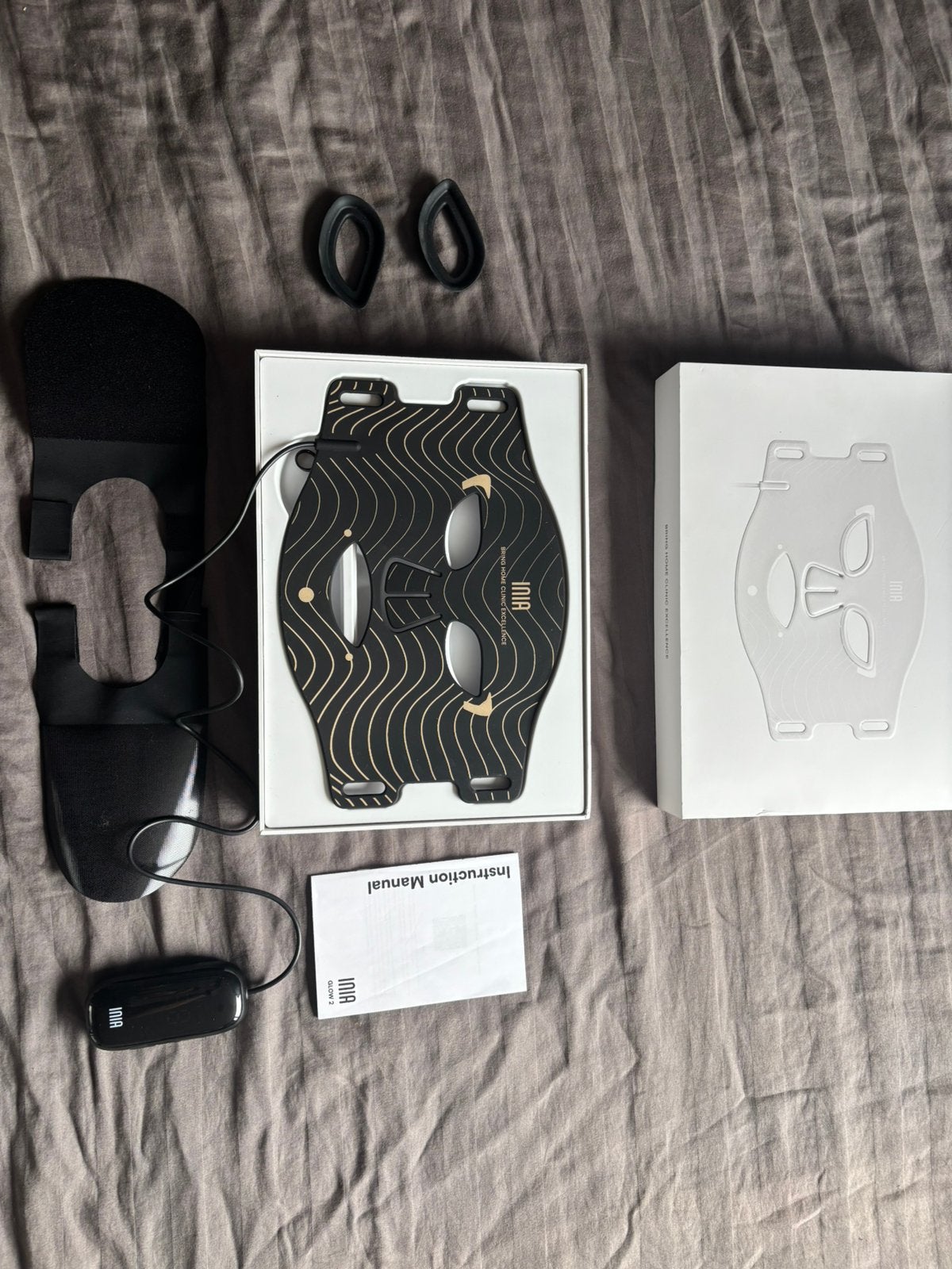 INIA GLOW 2 LED Gezichtsmasker, Sieraden, Tassen en Uiterlijk, Uiterlijk | Gezichtsverzorging, Ophalen of Verzenden, Nieuw, Gehele gezicht