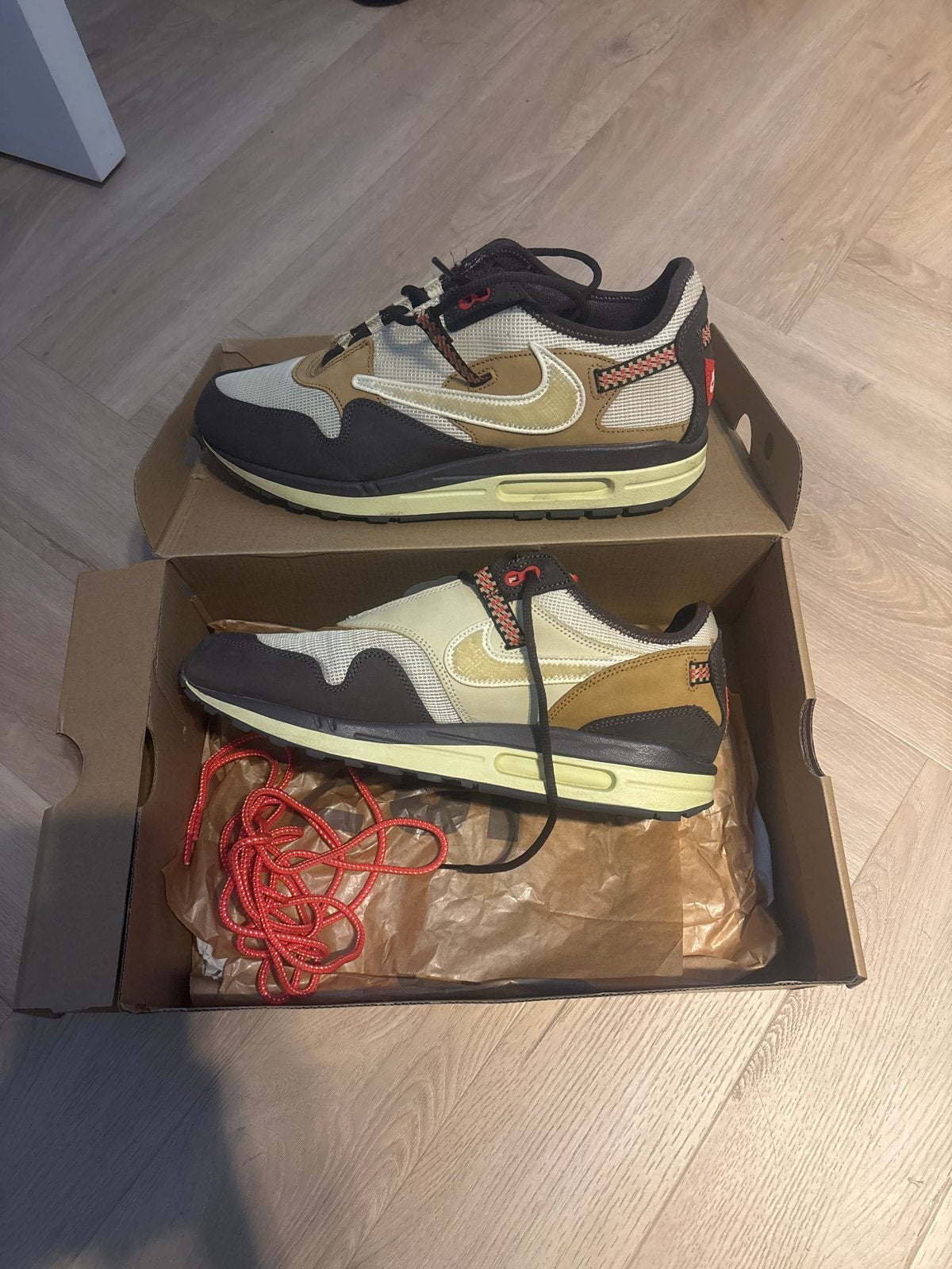 Nike Air Max 1 Travis Scott Cactus Jack Baroque Brown, Kleding | Heren, Schoenen, Bruin, Ophalen of Verzenden, Sneakers of Gympen