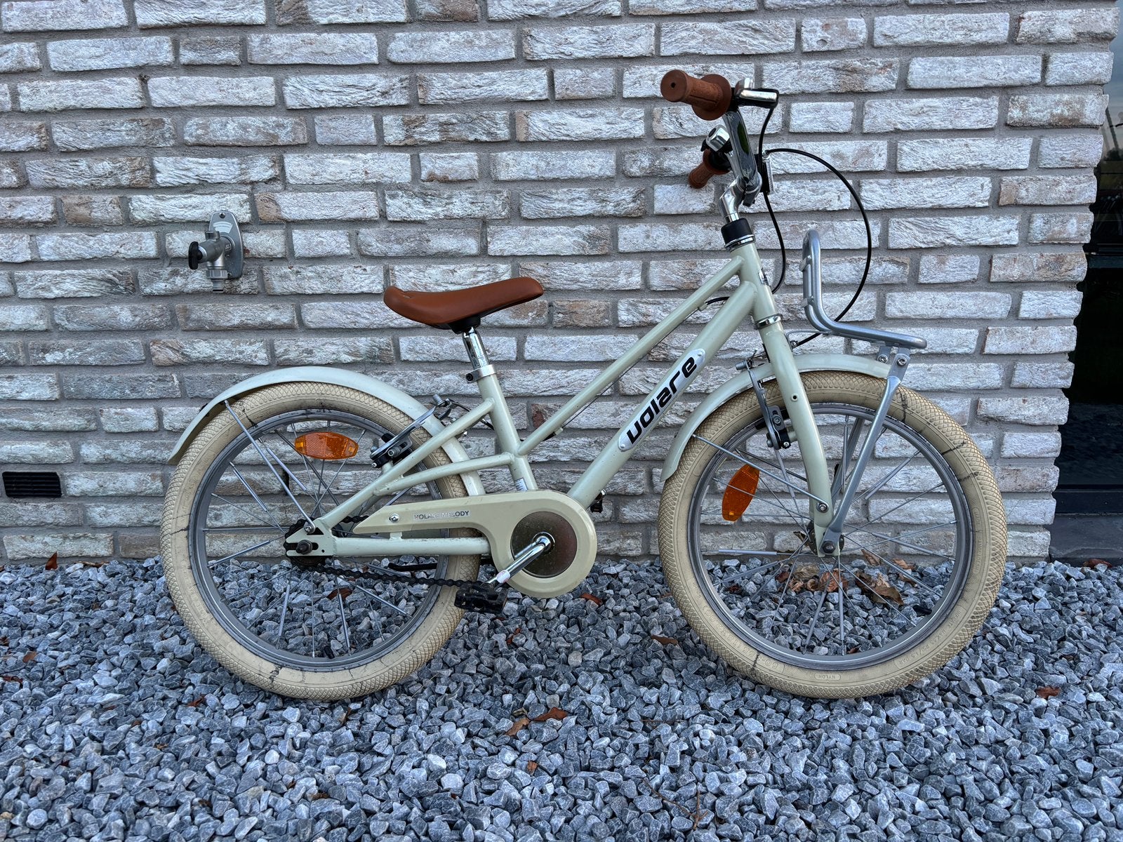 Kinderfiets Volare Melody18 inch beige, Fietsen en Brommers, Fietsen | Kinderfietsjes, Ophalen, Zijwieltjes, 16 tot 20 inch, Velgrem