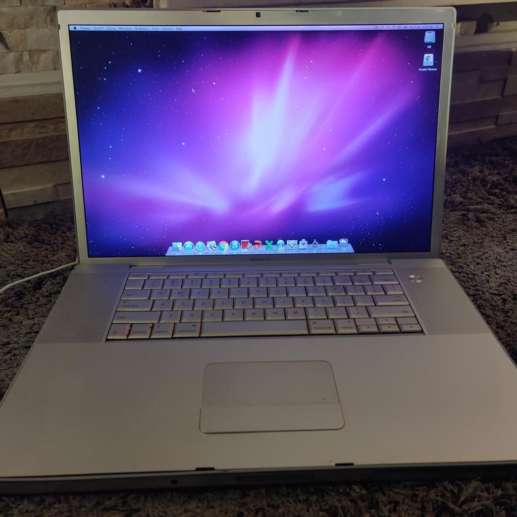 Macbook Pro 4,1. 17inch. Vintage voor de verzamelaar., Computers en Software, Apple Macbooks, Ophalen, 17 inch, MacBook Pro, 2 tot 3 Ghz