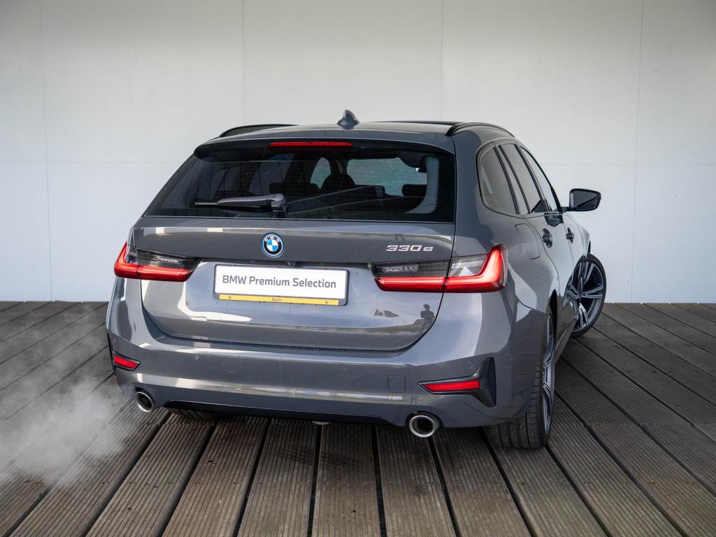 BMW 3 Serie Touring 330e | Innovationspakket | Comfort Acces, Auto's, BMW, 1998 cc, Achterwielaandrijving, Gebruikt, 4 cilinders
