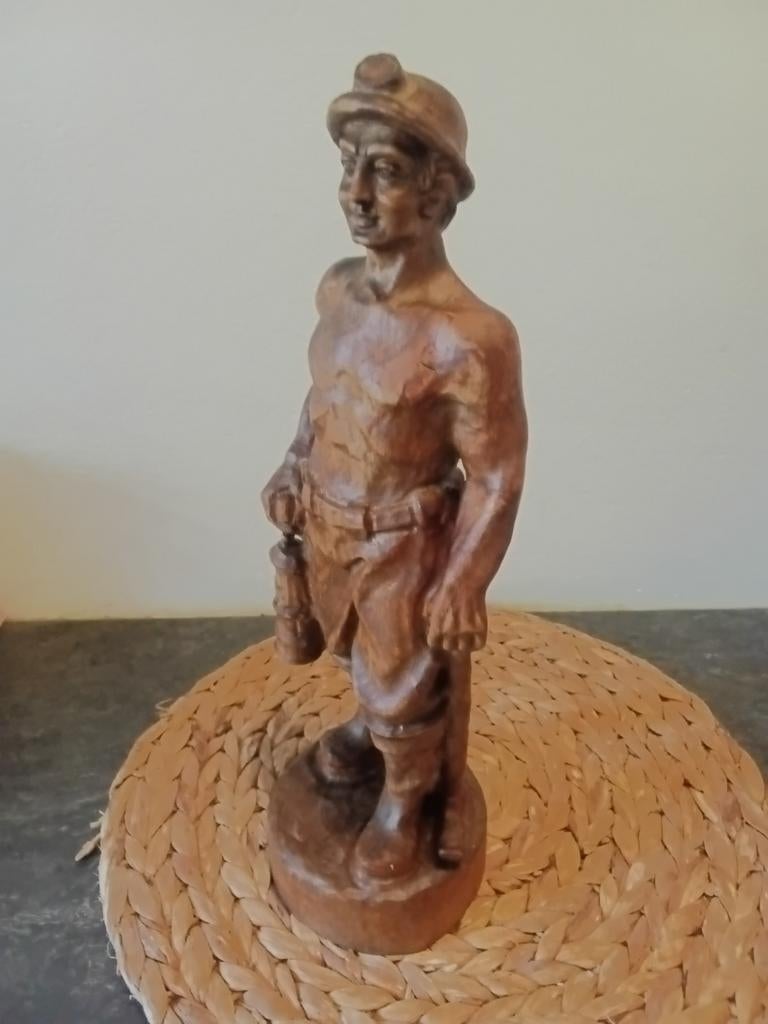 Mijnwerkers beeld Hout 37 Cm hoog mooi gedetaileerd beeld, Antiek en Kunst, Kunst | Beelden en Houtsnijwerken, Ophalen of Verzenden