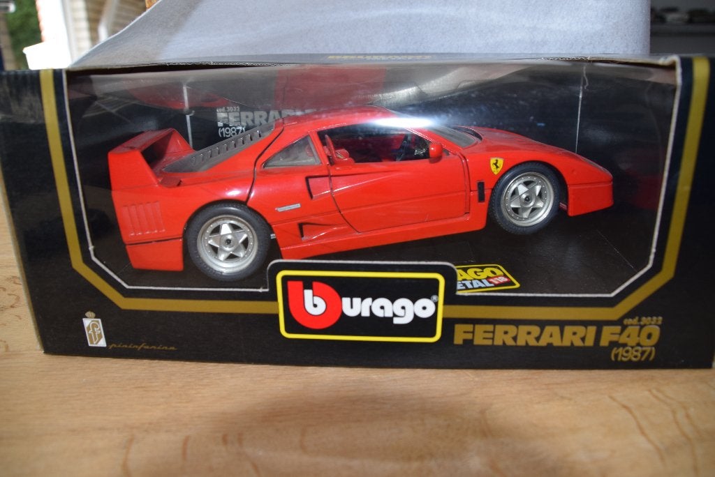 modelauto 1:18, Hobby en Vrije tijd, Modelauto's | 1:18, Ophalen of Verzenden, Zo goed als nieuw, Auto, Bburago