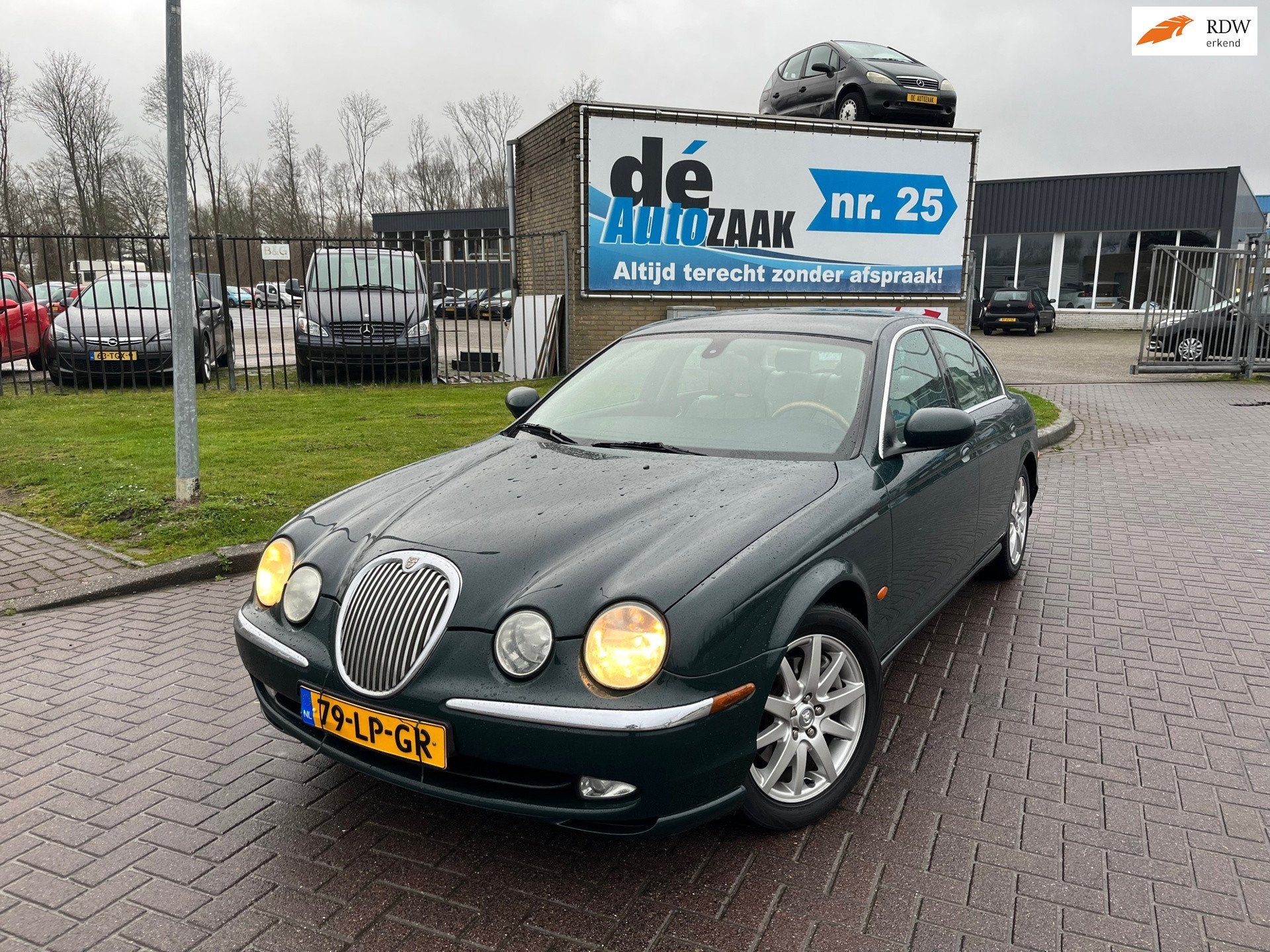 Jaguar S-type 4.2 V8 Executive, Automaat, Achterwielaandrijving, 1850 kg, Automatische klimaatregeling