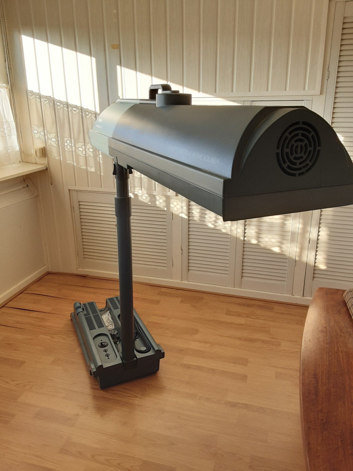 Zonnehemel inklapbaar, Ophalen, Gebruikt, Zonnebank enkelzijdig, Minder dan 10 lampen