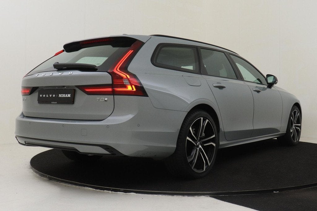 Volvo V90 T8 PLUG-IN HYBRID AWD ULTRA EXECUTIVE EDITION -PAN, Auto's, Automaat, 12 maanden, 4 cilinders, 180 min