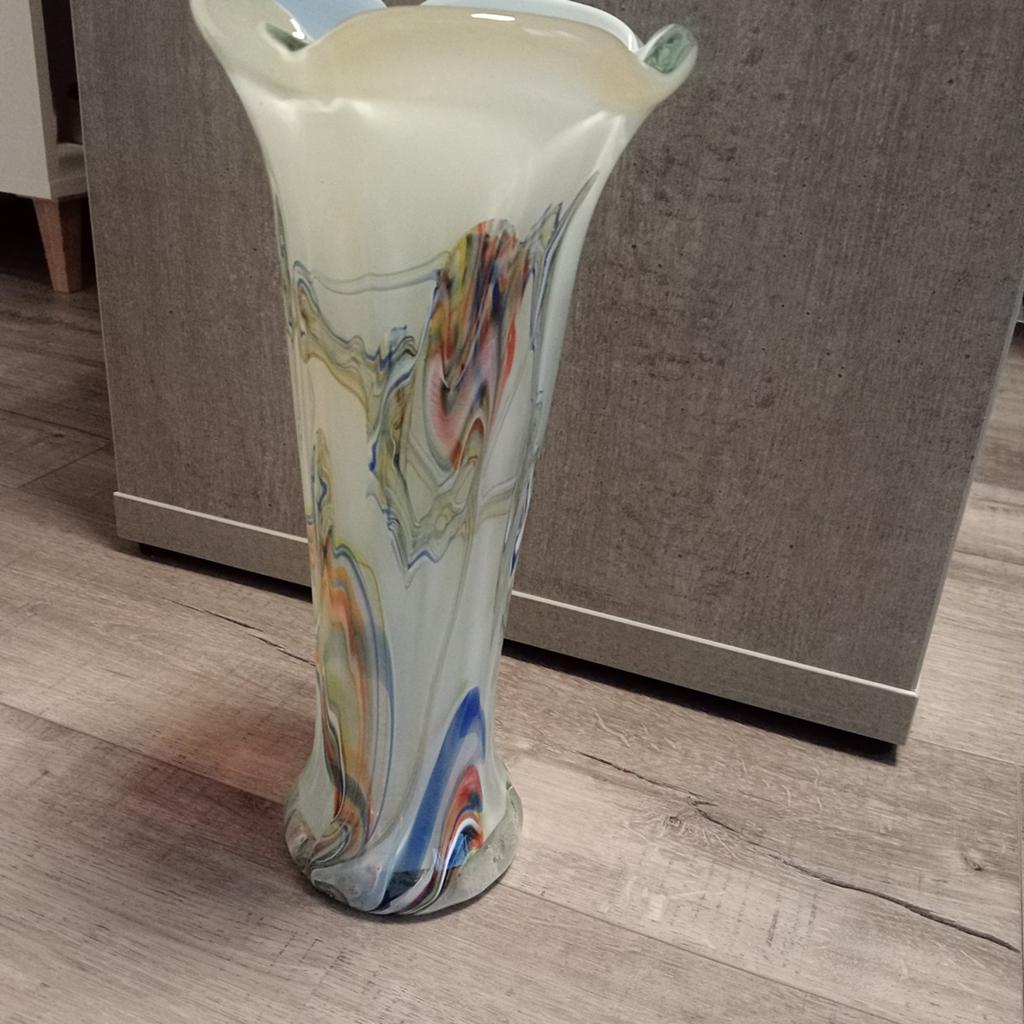 Handgemaakte glazen designvaas het Murano- of studio glas be, Ophalen