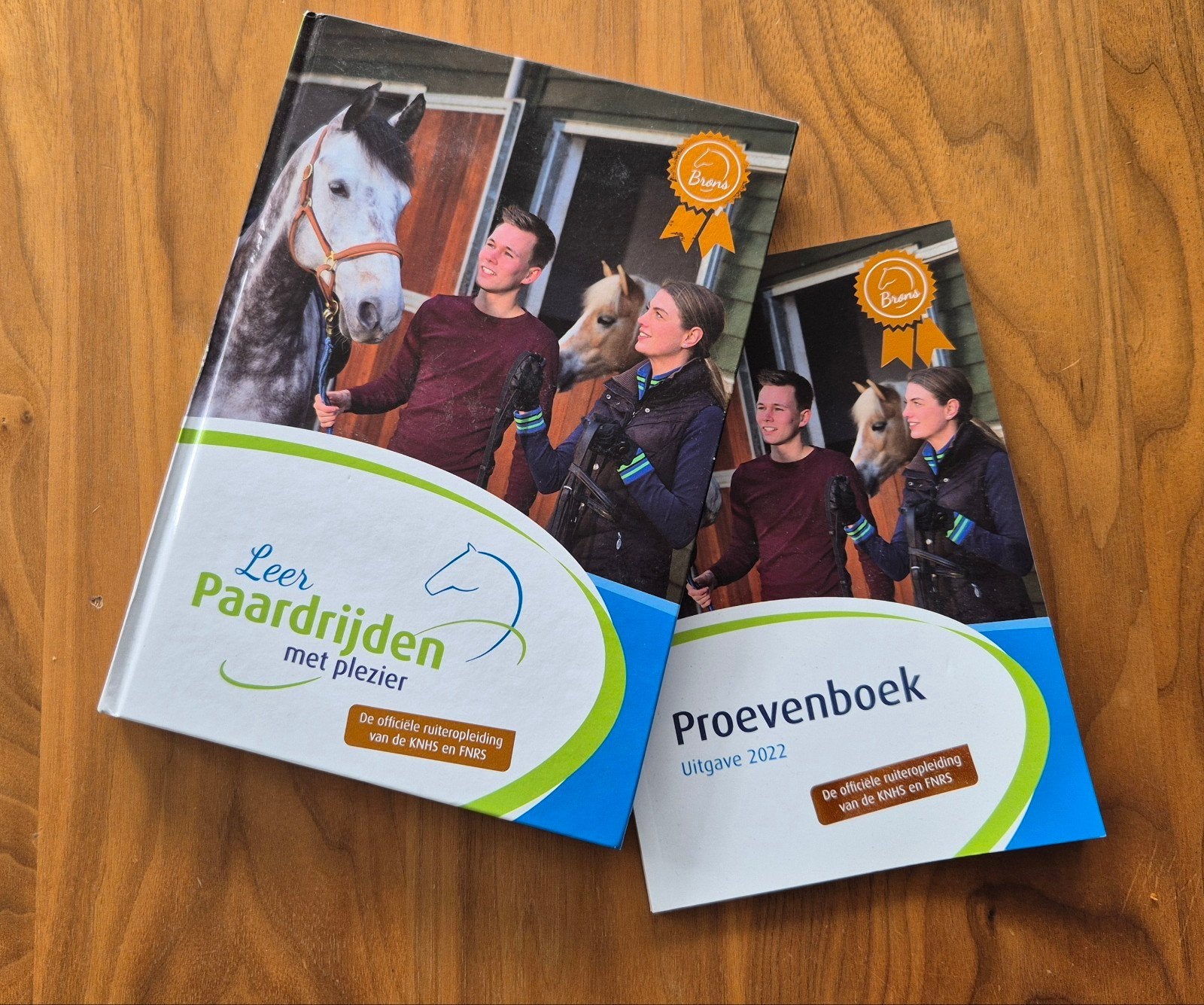 Leer Paardrijden met plezier + Proevenboek (KNHS/FNRS), Ophalen of Verzenden, Nieuw, Overige niveaus, KNHS en FNRS