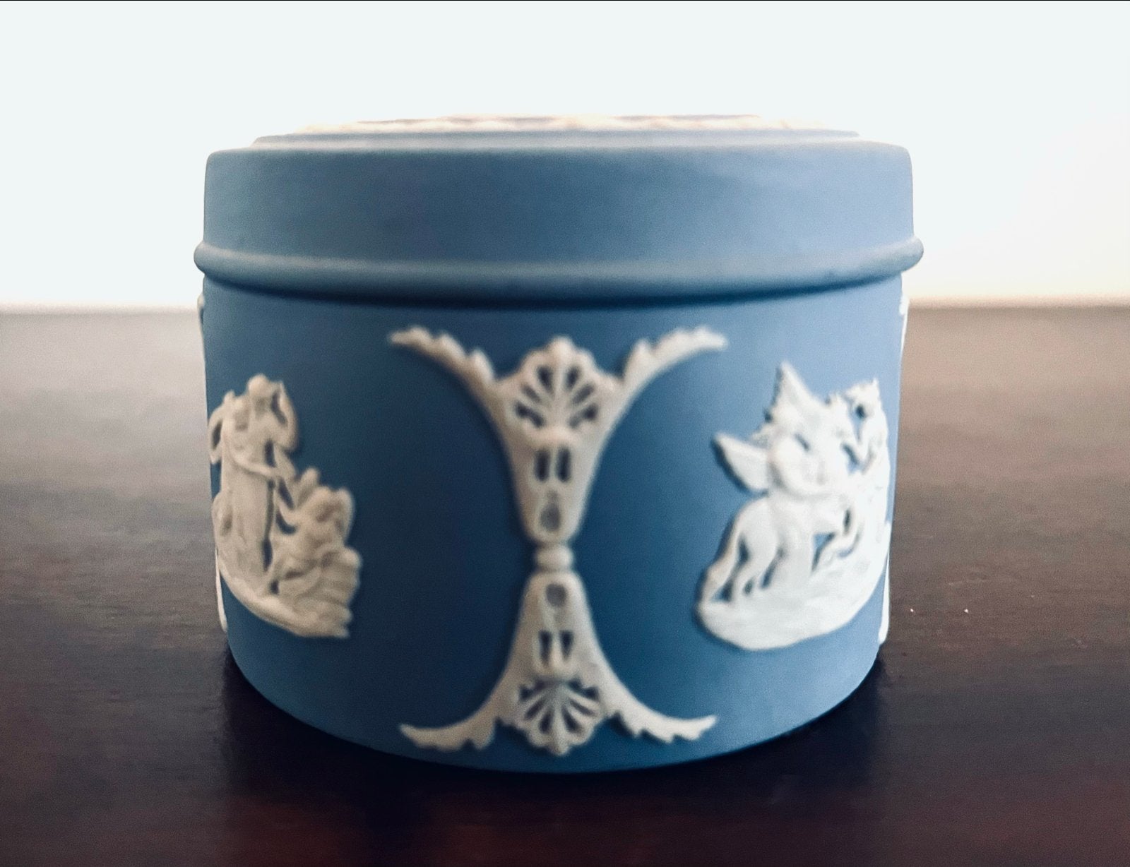 Wedgwood Jasperware blauw rond doosje, Ophalen of Verzenden