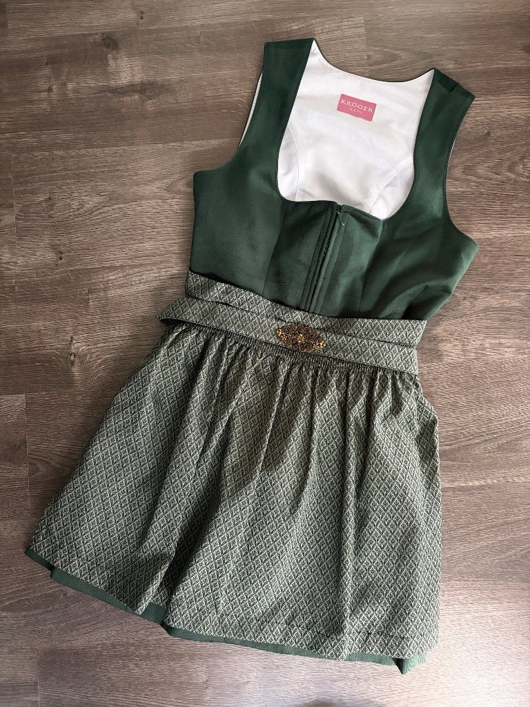 Dirndl, Krüger (maat 42/44), Overige typen, Maat 42/44 (L), Ophalen of Verzenden, Zo goed als nieuw