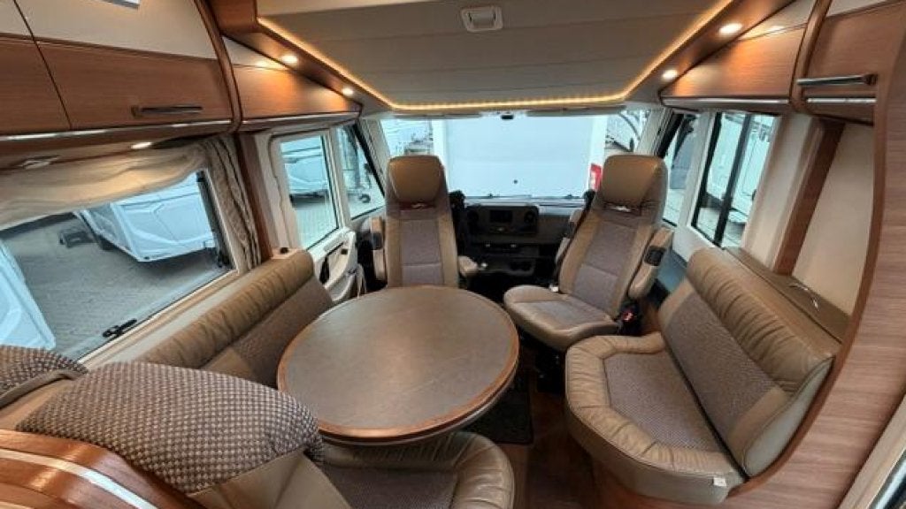 Carthago Chic C-Line I 4.9 LE-L, Caravans en Kamperen, Ringverwarming, Oven, Veiligheidssloten, Bedrijf