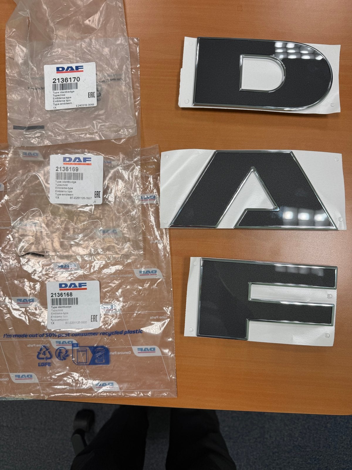 Nieuwe DAF Emblemen Set - Origineel en Ongebruikt, Ophalen of Verzenden, Nieuw, Overige automerken