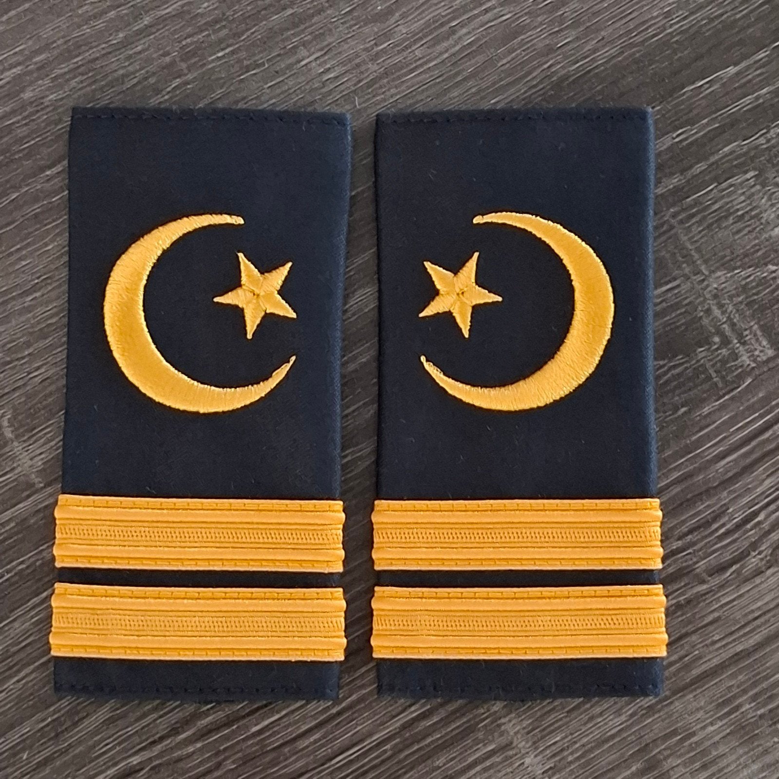 imam marine rangen   bieden of lees beschrijving, Ophalen of Verzenden, Marine, Nederland, Embleem of Badge