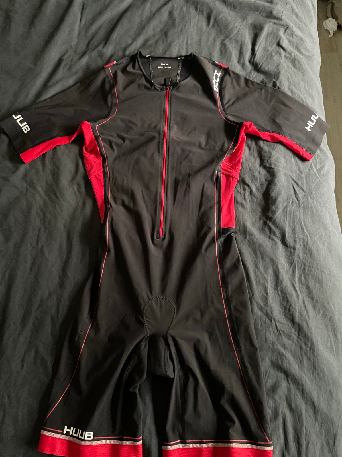 Huub trisuit - Zo goed als nieuw - Maat XL (valt als L), Ophalen of Verzenden, Zo goed als nieuw, Maat 52/54 (L), Hardlopen of Fietsen