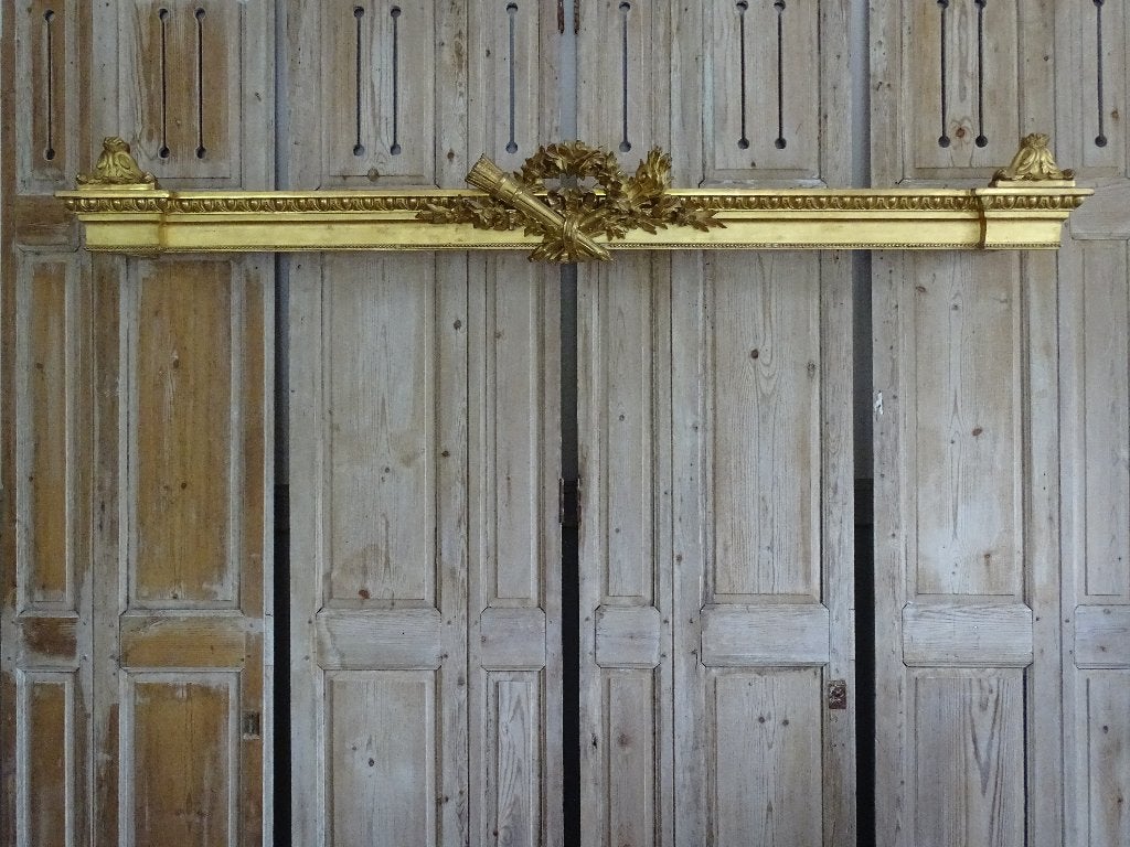Oude vergulde gordijnkoof, Ophalen