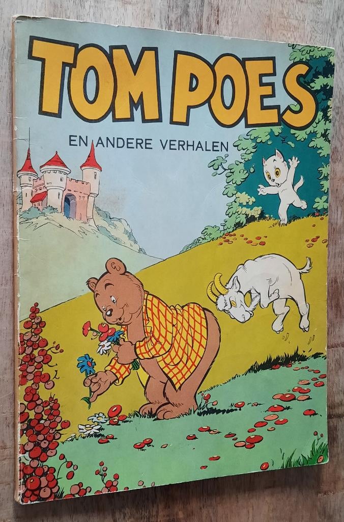 Tom Poes en andere verhalen, Boeken, Gelezen, Marten Toonder, Ophalen of Verzenden, Meerdere stripboeken
