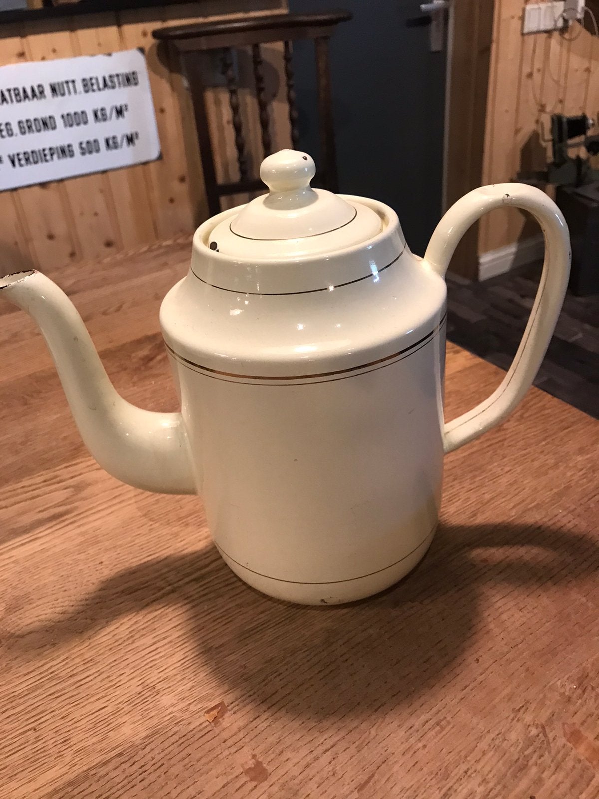 Ant. Emaille koffie pot met gouden bies, Ophalen