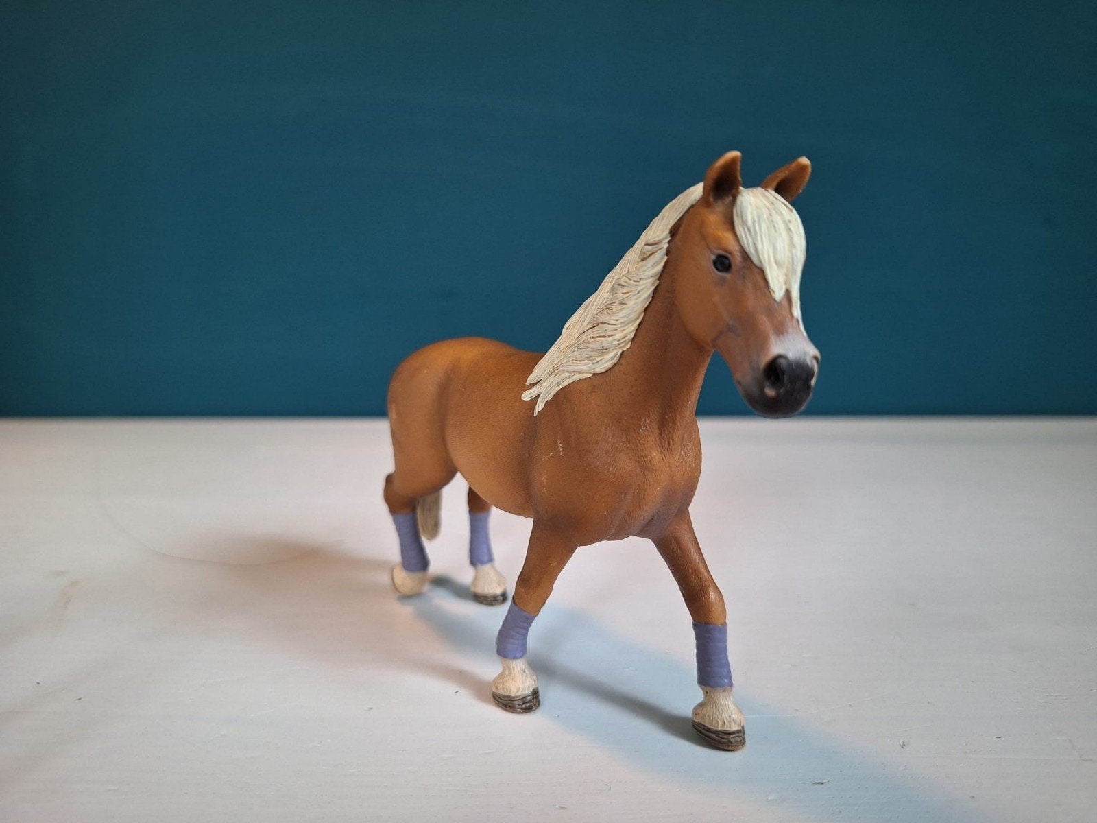Schleich paard met blonde manen en staart, Ophalen, Zo goed als nieuw, Meisje