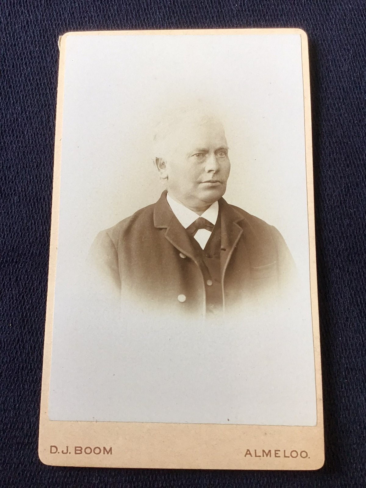 CDV, Man, D.J. BOOM, ALMELO, Carte de Visite, Ophalen of Verzenden, Voor 1940, Gebruikt, Foto