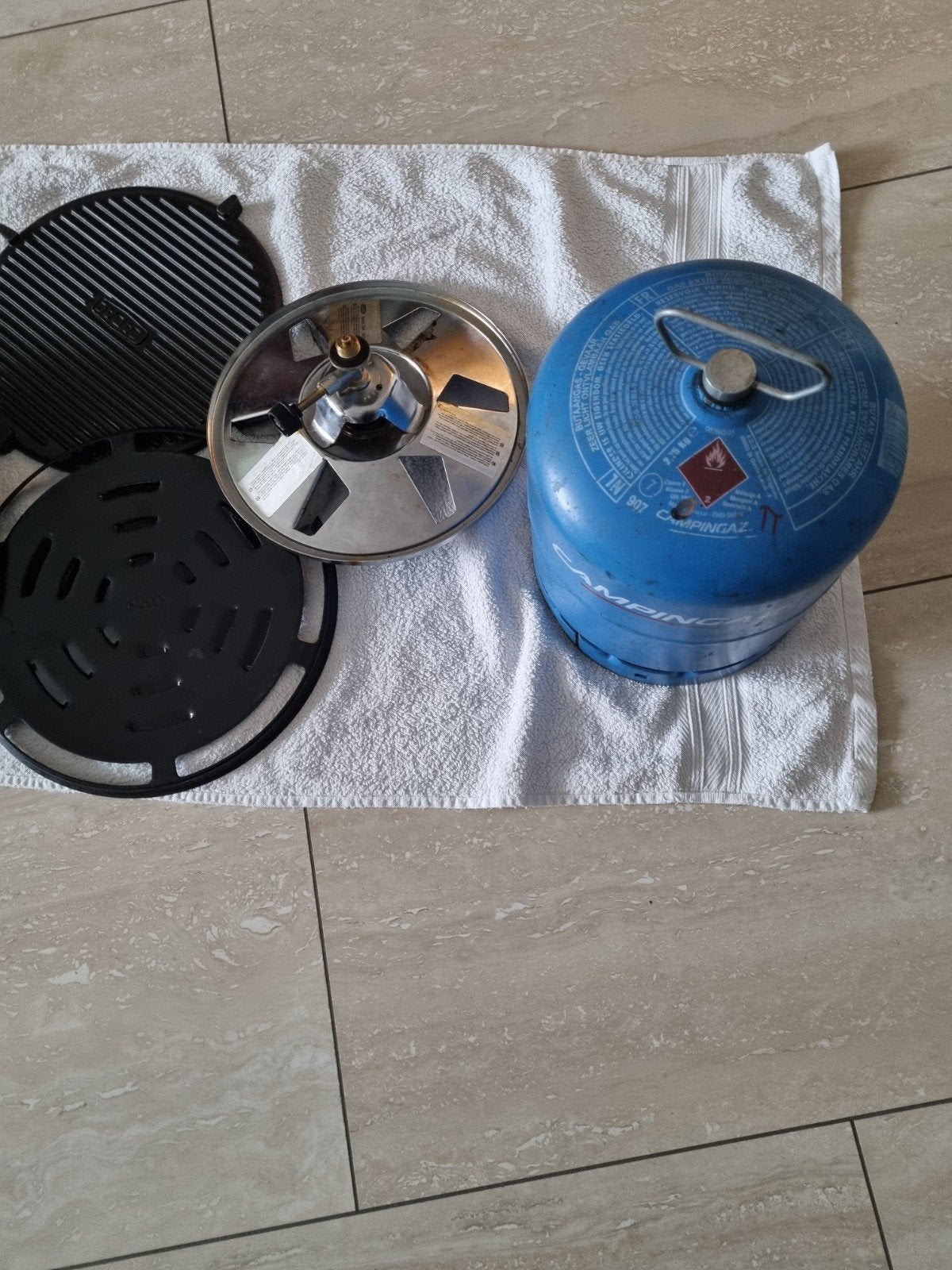 Barbecue met gasfles, Ophalen, Zo goed als nieuw