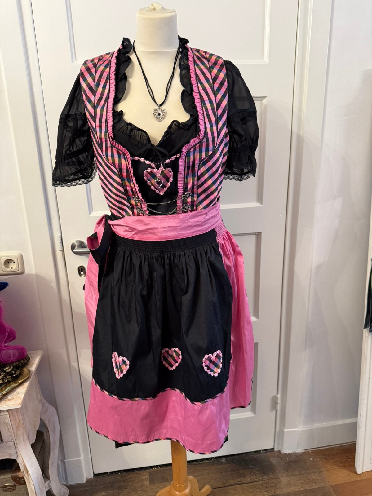 Mooie dikke kwaliteit Tiroler Dirndl maat 46/50, Ophalen of Verzenden, Zo goed als nieuw, Maat 46/48 (XL) of groter, Overige thema's