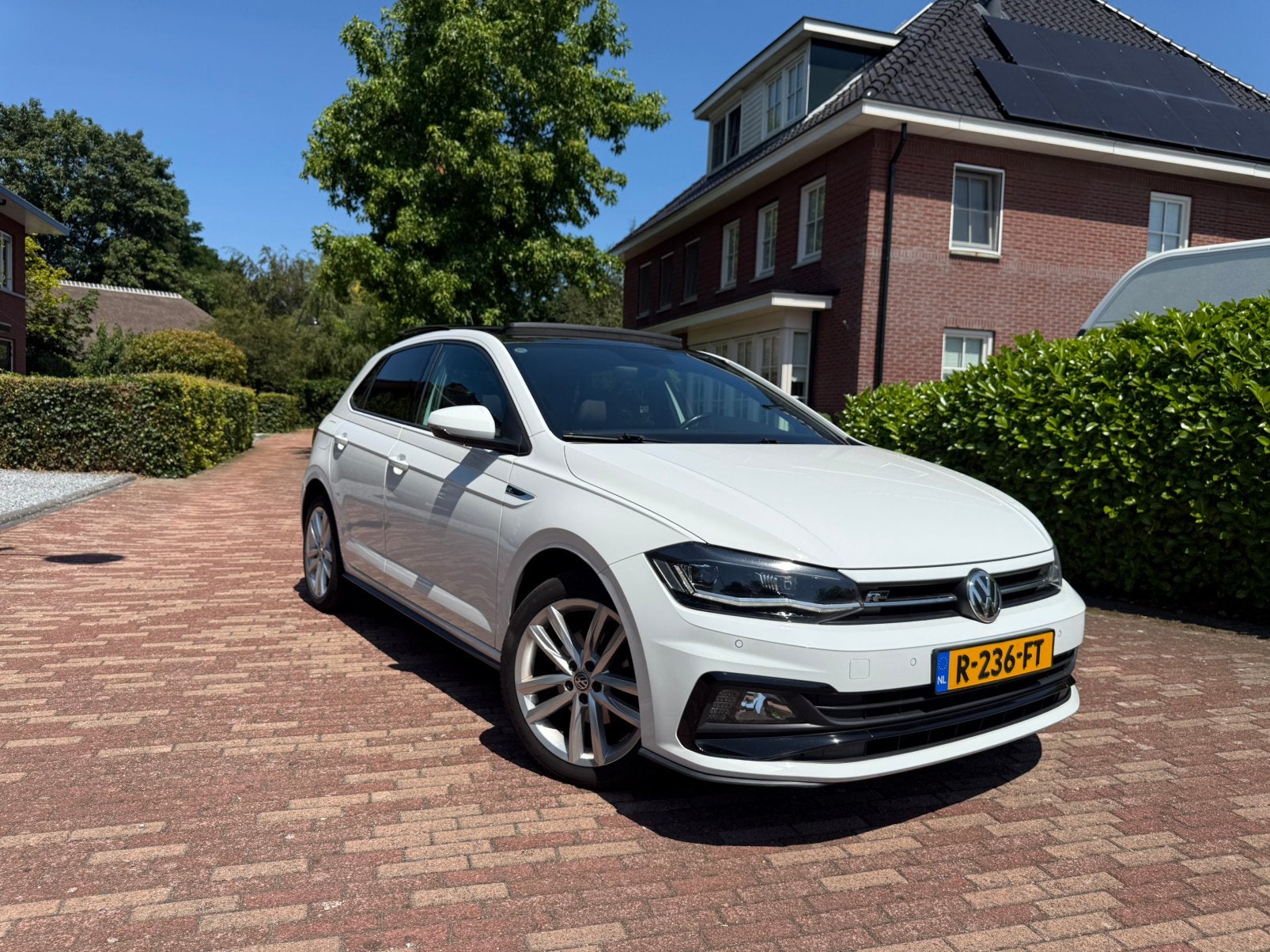 Volkswagen Polo 1.6 TDI 95pk 7-DSG 2018 Wit, Auto's, 1203 kg, Zwart, Leder en Stof, Wit