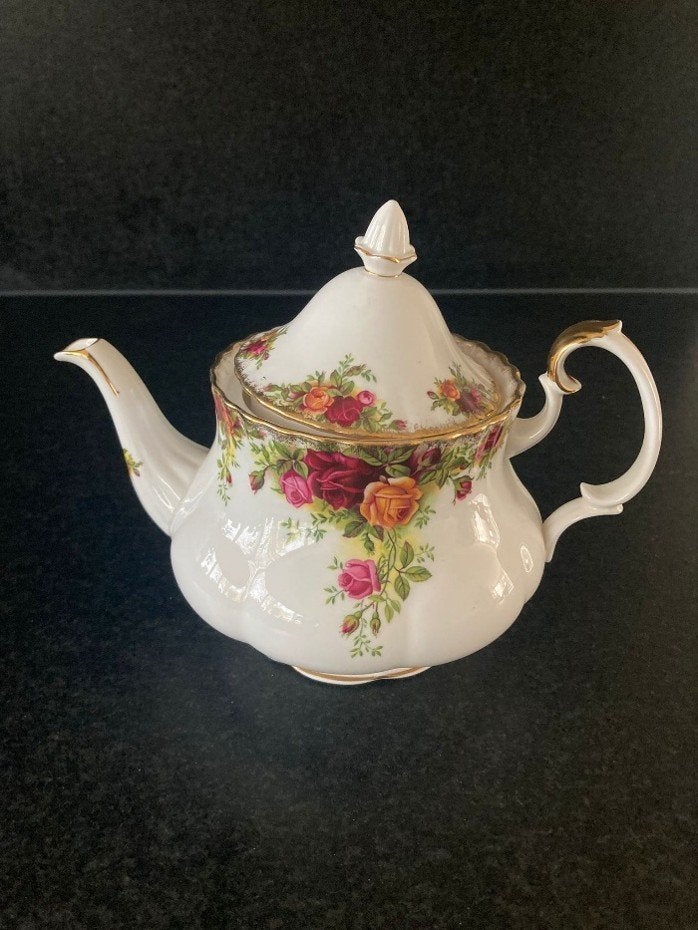 theepot Royal Albert Old Country Rose, Ophalen