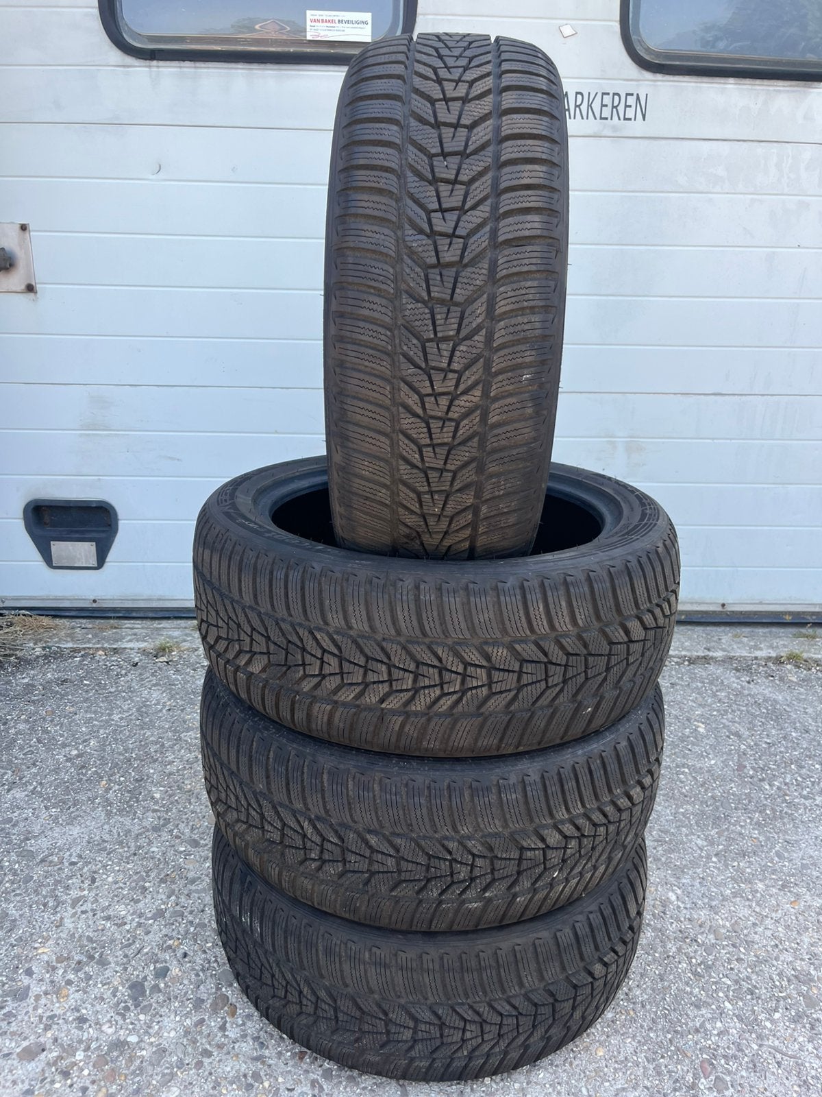 4x 215/50/18 Hankook winterbanden NIEUW, Ophalen, 18 inch, 215 mm, Nieuw