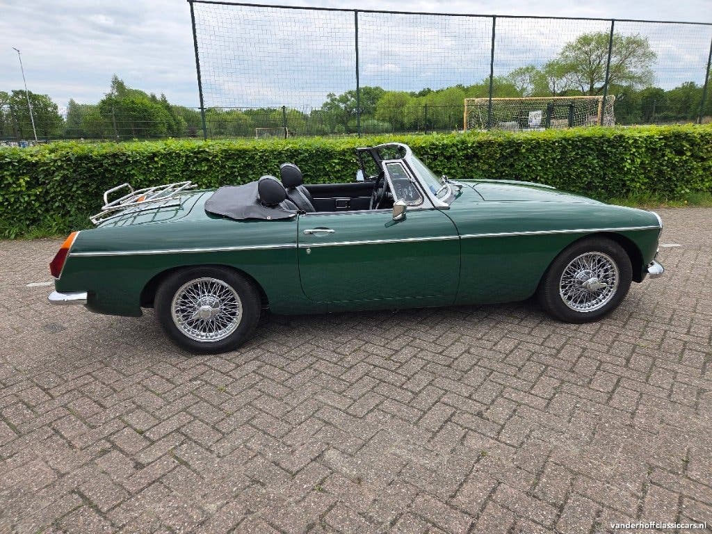 MGB Roadster (1973) – British Racing Green, foto 6