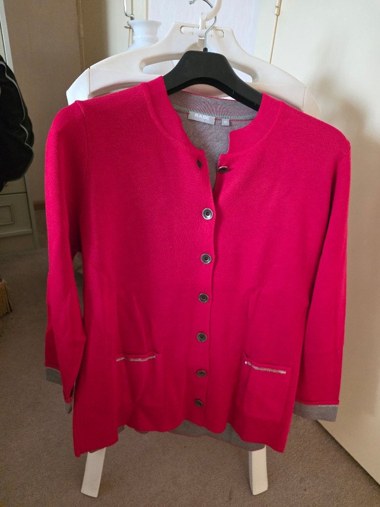 Mooi rood vest, Kleding | Dames, Rabe, Maat 46/48 (XL) of groter, Nieuw, Ophalen of Verzenden
