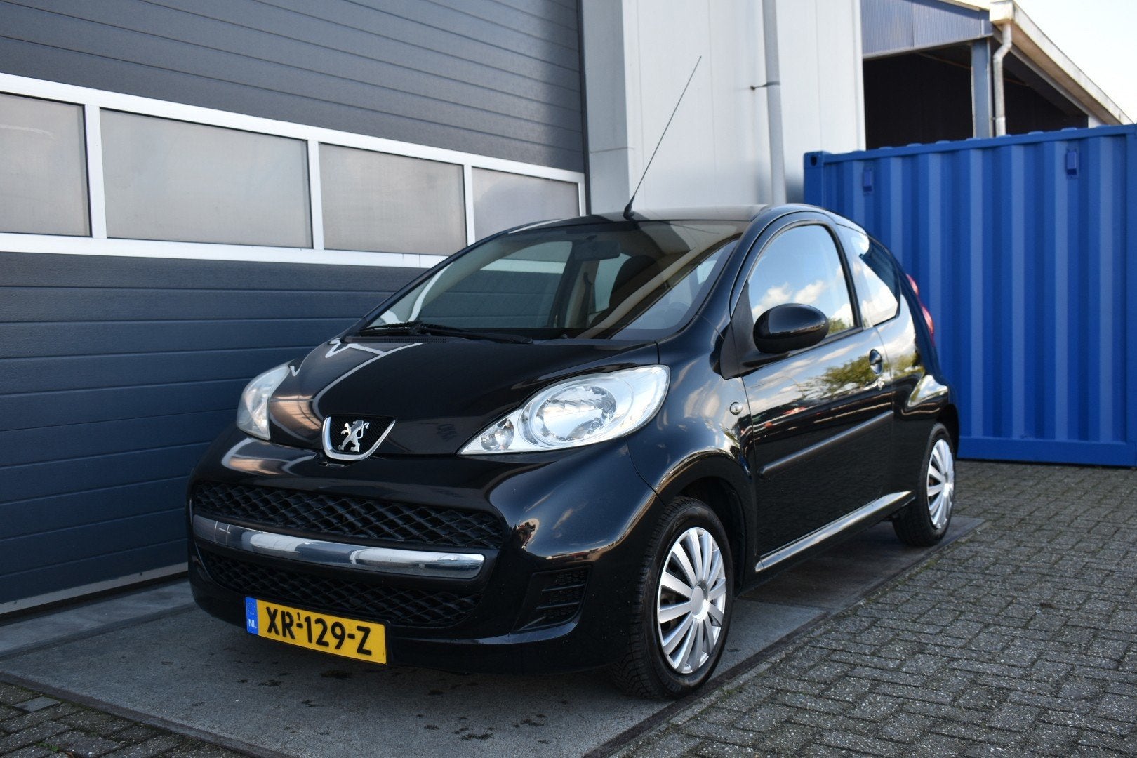 Peugeot 107 1.0-12V XS, Voorwielaandrijving, Gebruikt, 4 stoelen, Bedrijf