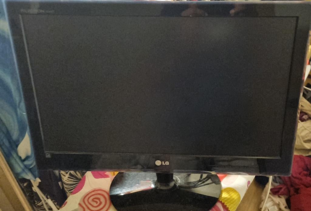 LG Flatron computer scherm met DVI/VGA aansluiting, Ophalen of Verzenden, Zo goed als nieuw, Overige typen, Overige resoluties