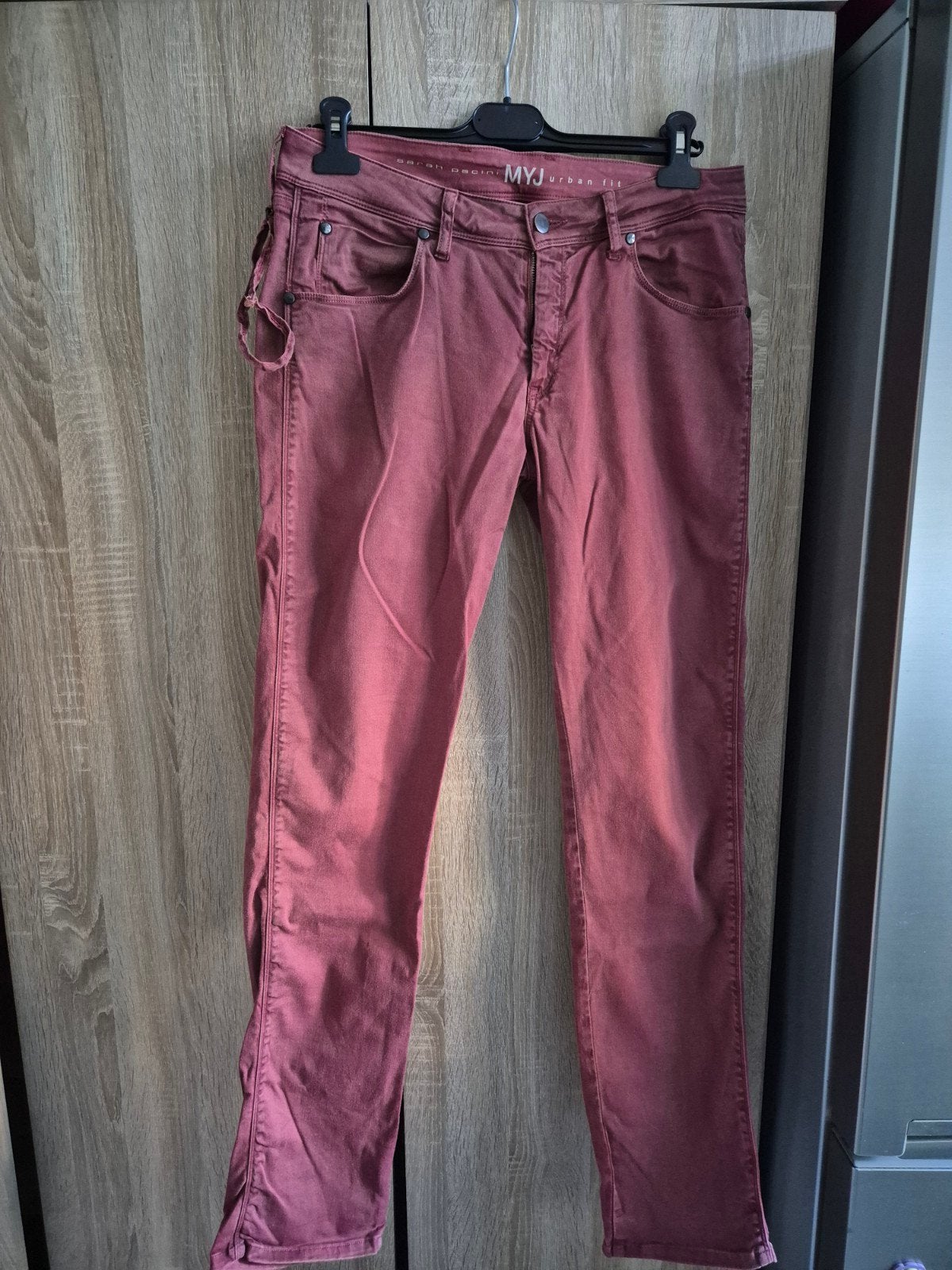 MYJ Urban Fit Jeans - Bordeauxrood, Maat 38/40 (M), Ophalen of Verzenden, Lang, Gedragen