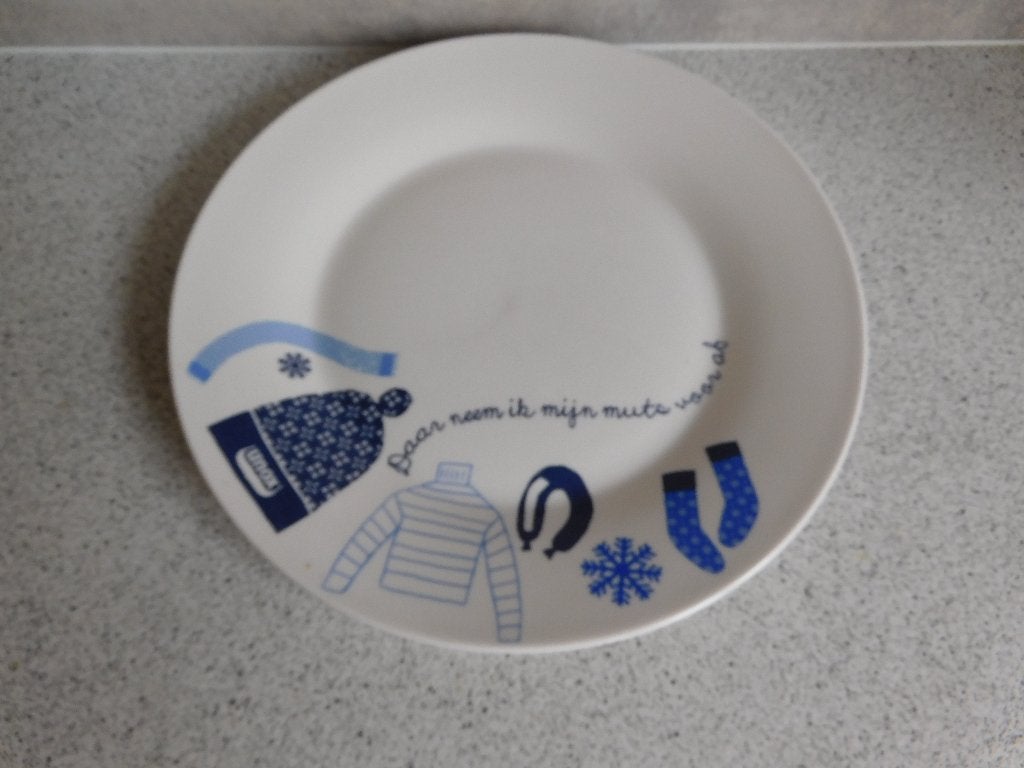 Bord 23 cm. Daar neem ik mijn muts voor Af Unox, Ophalen of Verzenden, Zo goed als nieuw, Bord(en), Overige stijlen