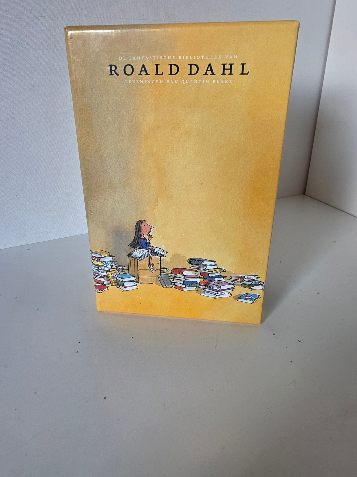 De Fantastische Bibliotheek van Roald Dahl - 4 Boeken, Boeken, Ophalen of Verzenden, Zo goed als nieuw, Roald Dahl, Fictie algemeen