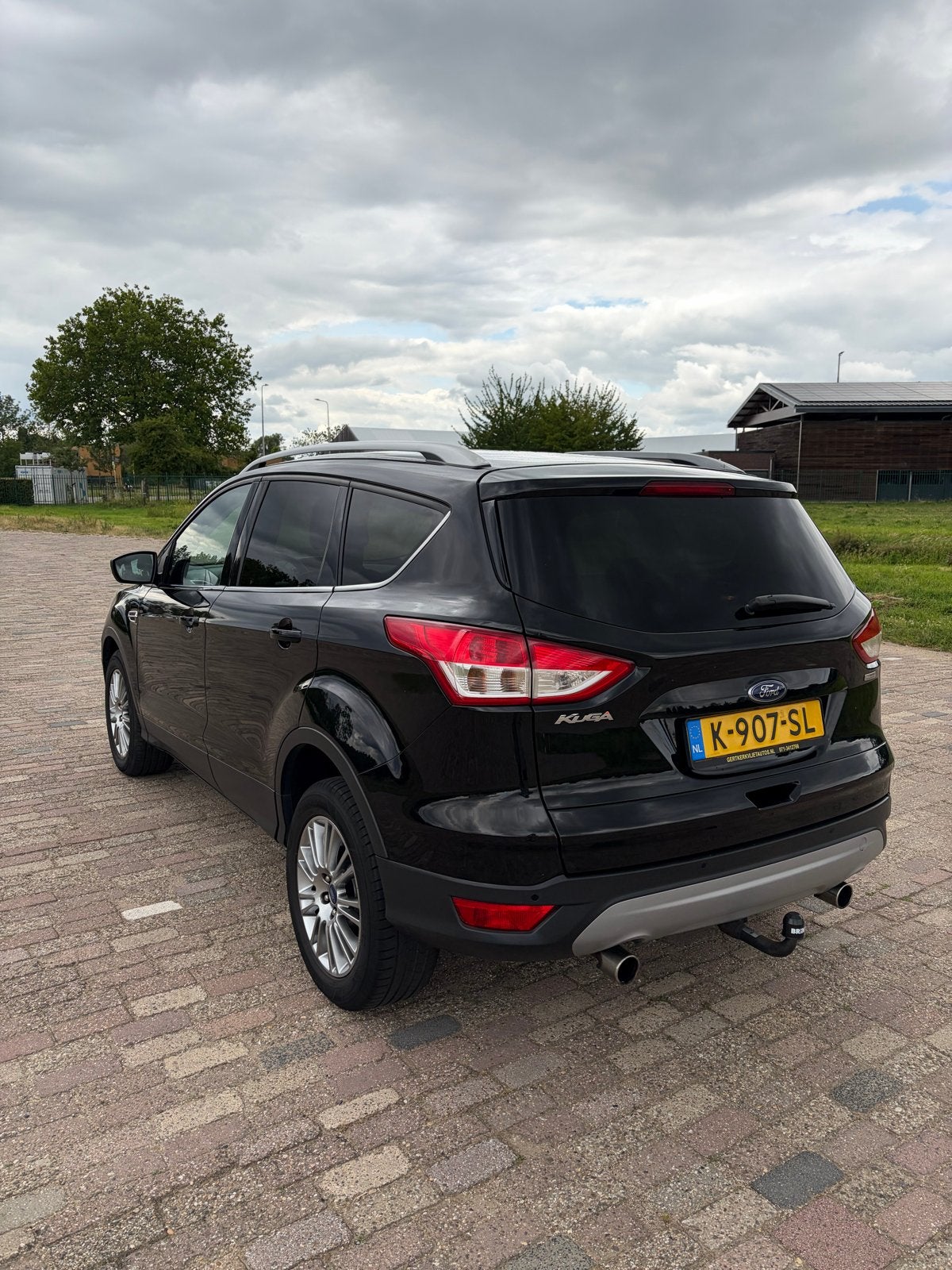 Ford Kuga 1.6 T 110KW  2013 Zwart, Auto's, Ford, Voorwielaandrijving, 1596 cc, 15 km/l, Zwart