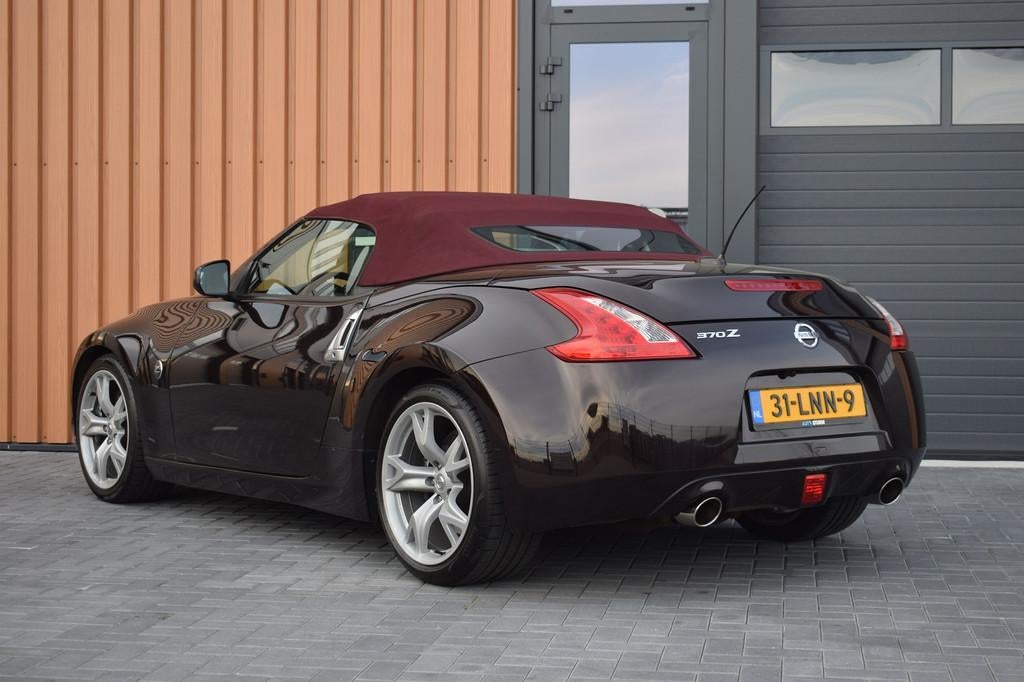 Nissan 370Z Roadster 3.7 V6 Pack | Origineel NL | (bj 2010), Automaat, Achterwielaandrijving, Cabriolet, Leder en Stof