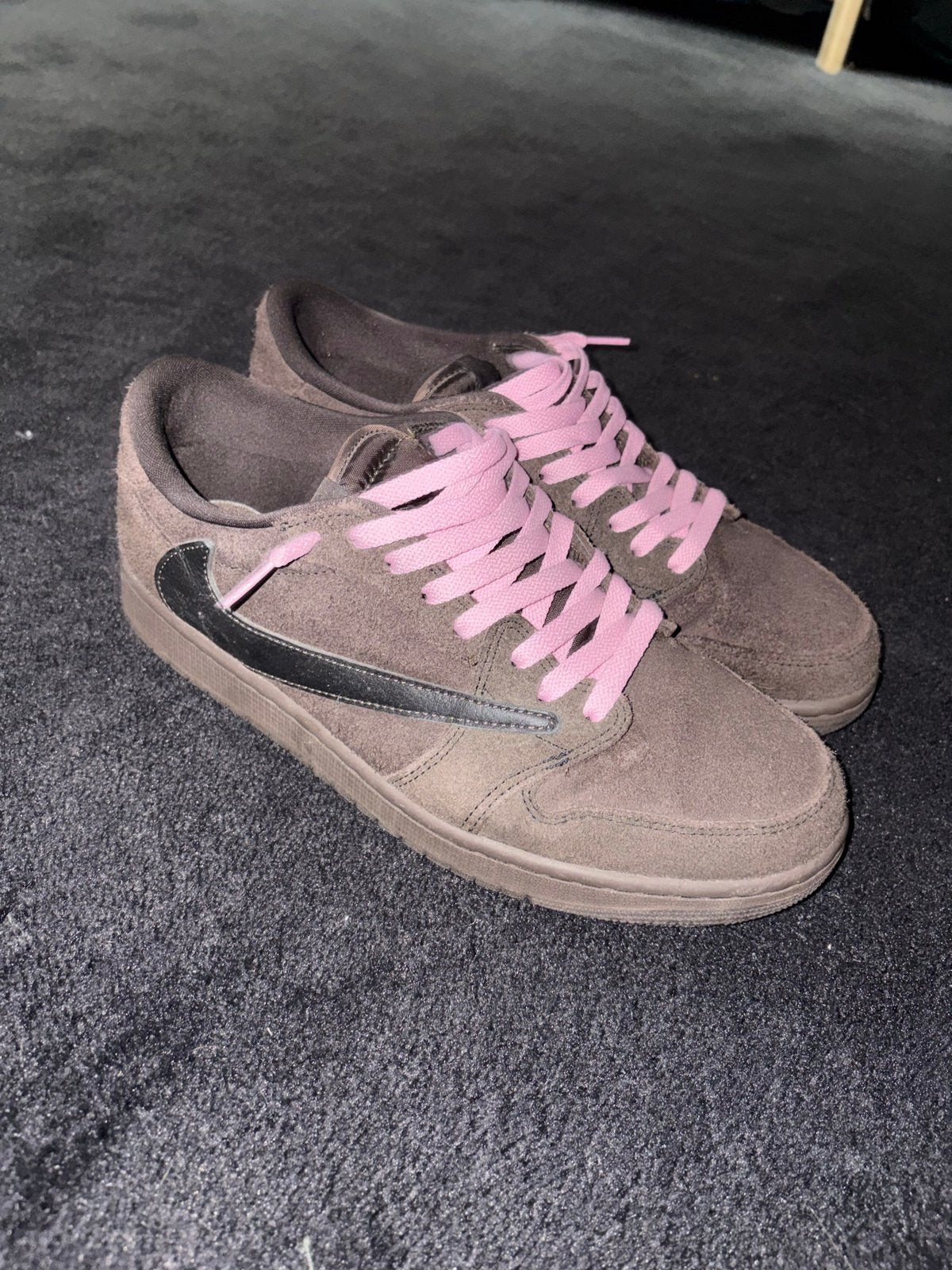 Nike Jordan 1 Low Travis Scott Reverse Mocha, Bruin, Ophalen of Verzenden, Sneakers of Gympen, Zo goed als nieuw