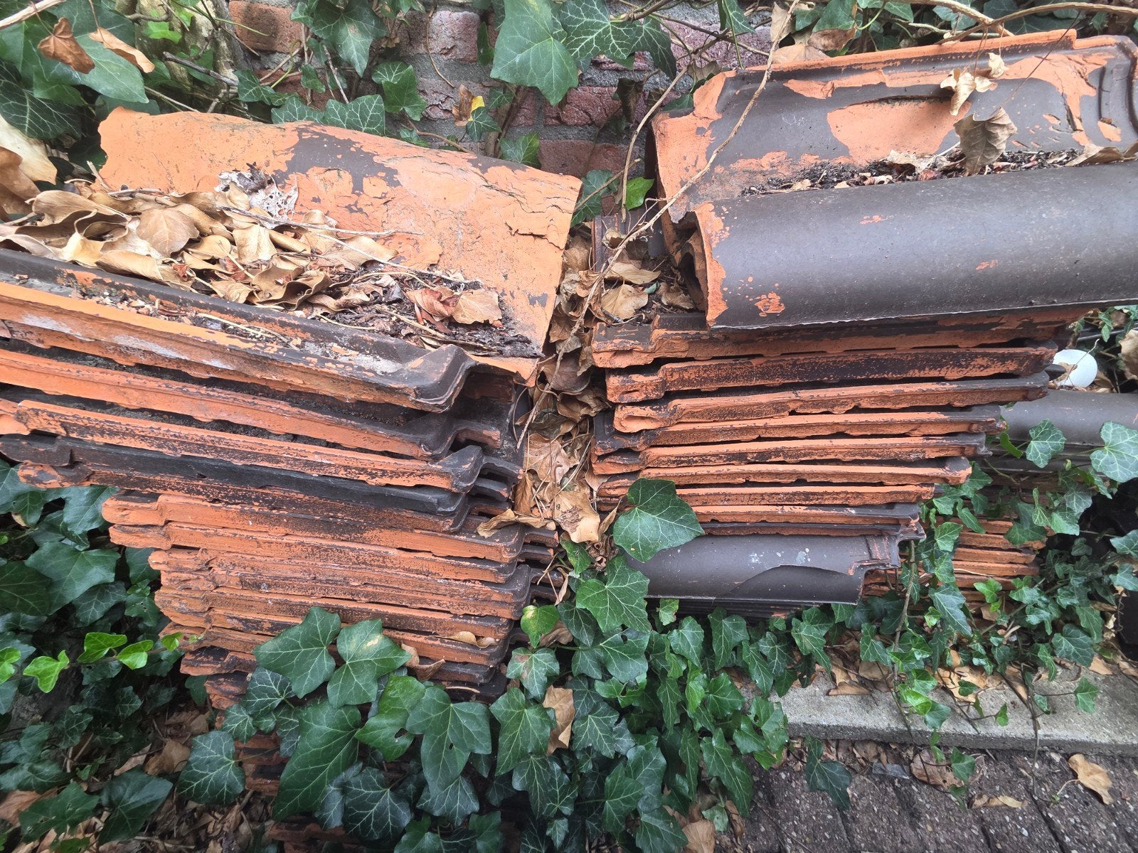 Gebruikte dakpannen circa 100 stuks, Ophalen, Gebruikt, Steen of Klei, 15 m² of meer