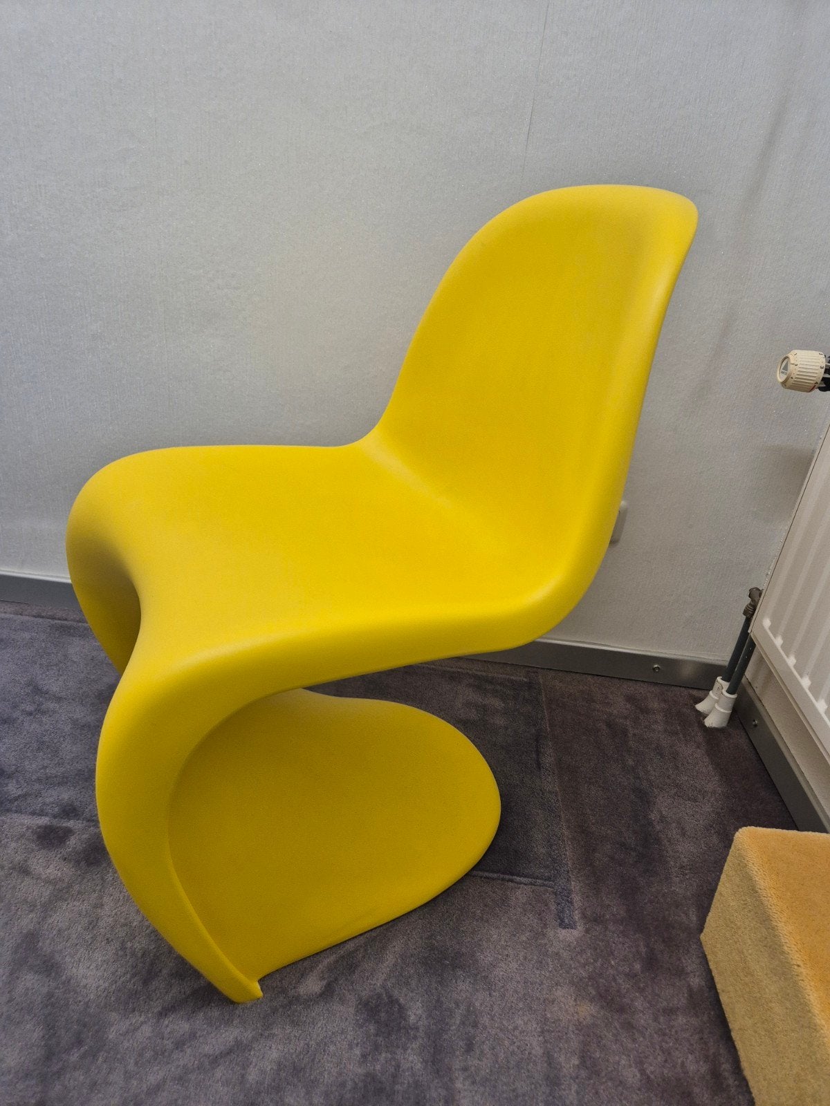 Gele design stoel, 49x84 cm, zithoogte 46 cm, Ophalen of Verzenden