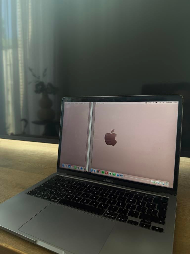 MacBook Pro met defect scherm - ideaal voor onderdelen, Computers en Software, Apple Macbooks, MacBook Pro, Gebruikt, Qwerty, 8 GB