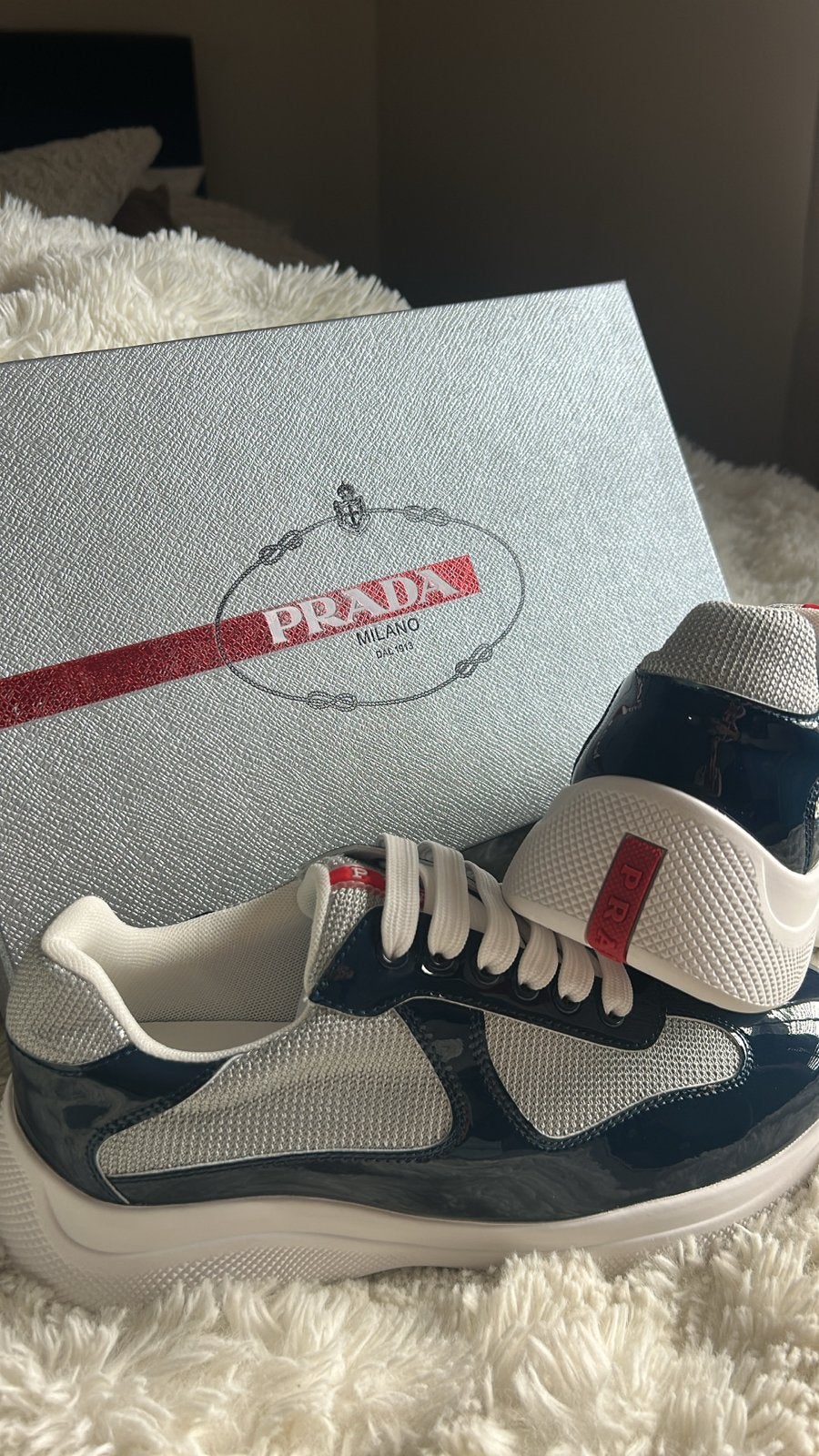 Prada sneakers blauw - Maat 39, Kleding | Dames, Schoenen, Ophalen of Verzenden, Nieuw, Blauw, Sneakers of Gympen