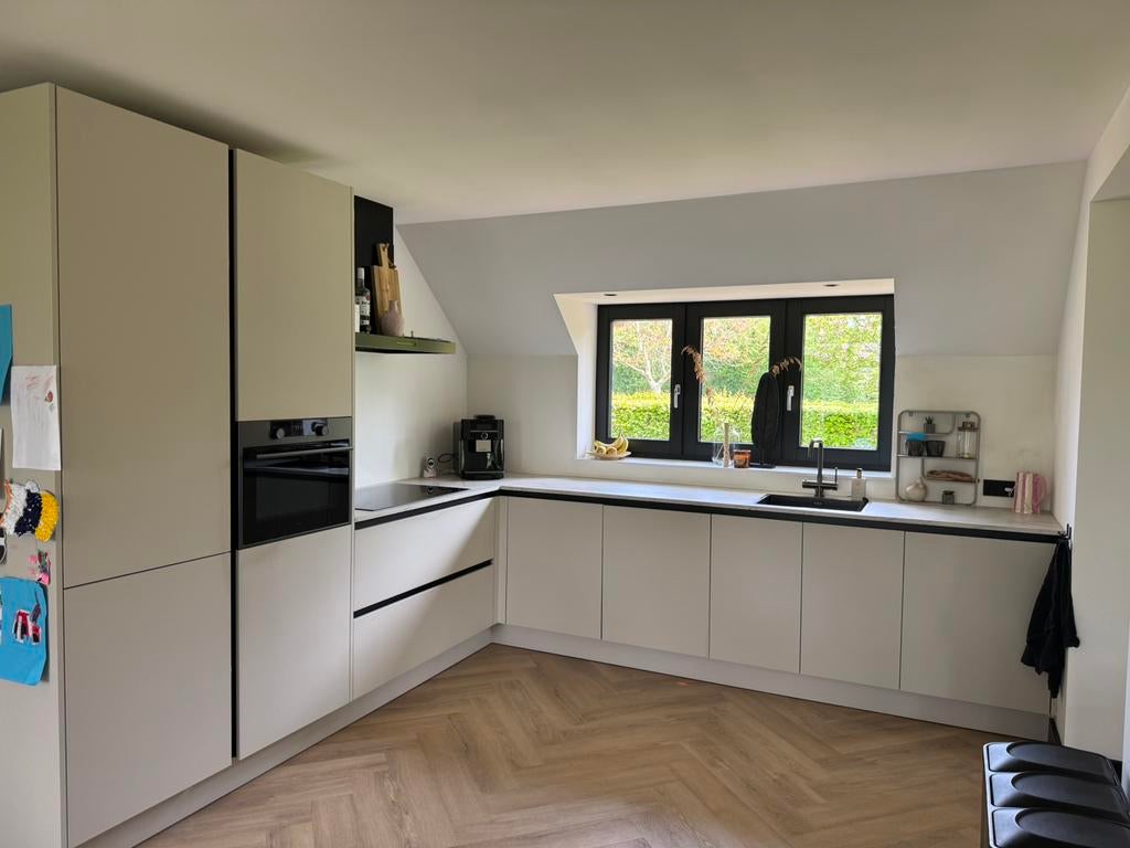 Complete beige keuken 2 jaar oud, Huis en Inrichting, Ophalen, Zo goed als nieuw