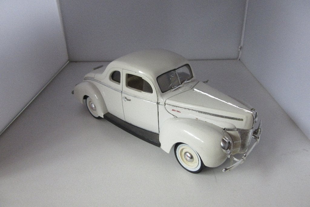 Ford Sedan 1940 1;18, Hobby en Vrije tijd, Modelauto's | 1:18, Ophalen of Verzenden, Zo goed als nieuw, Auto, Motormax