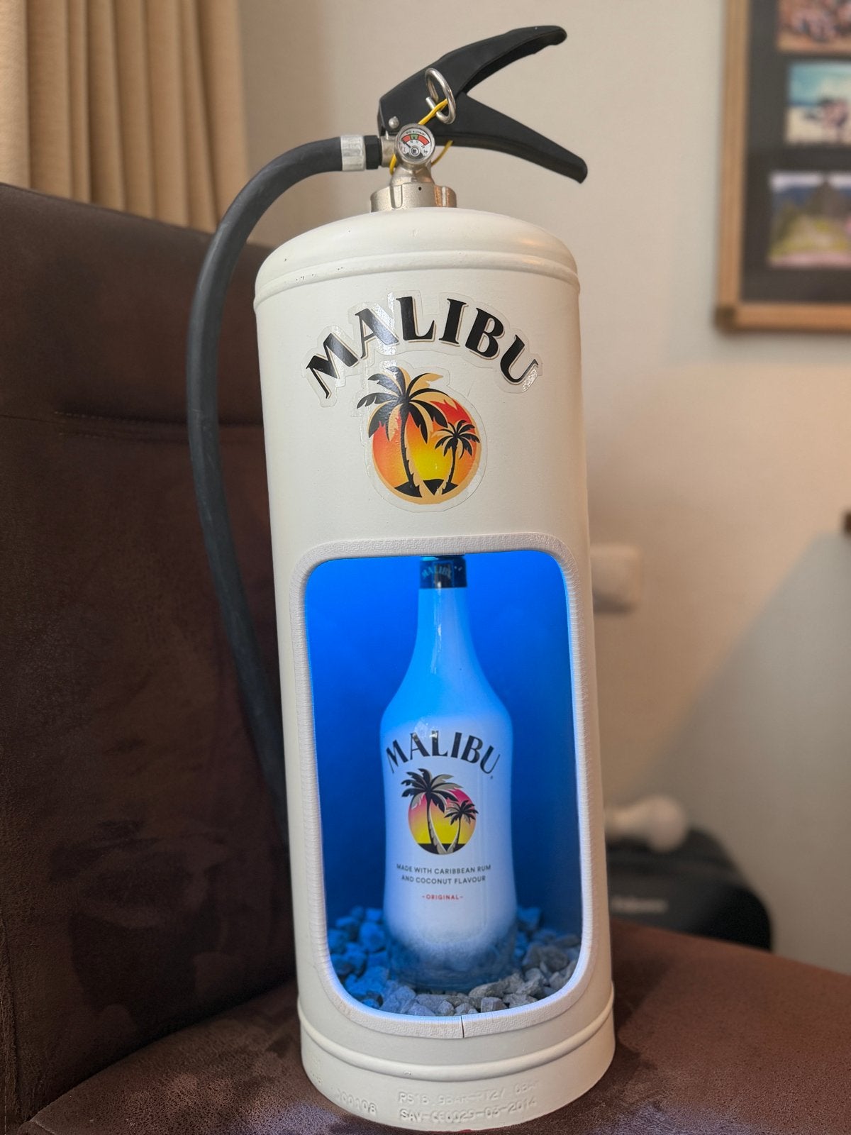 Malibu brandblusser met LED verlichting, Ophalen, Overige stijlen, Zo goed als nieuw, Metaal