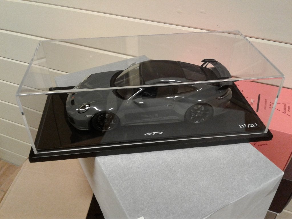 1:18 Spark Porsche 911 Gt3 (992) grigio telesto (Nieuw!), Hobby en Vrije tijd, Modelauto's | 1:18, Ophalen of Verzenden, Nieuw