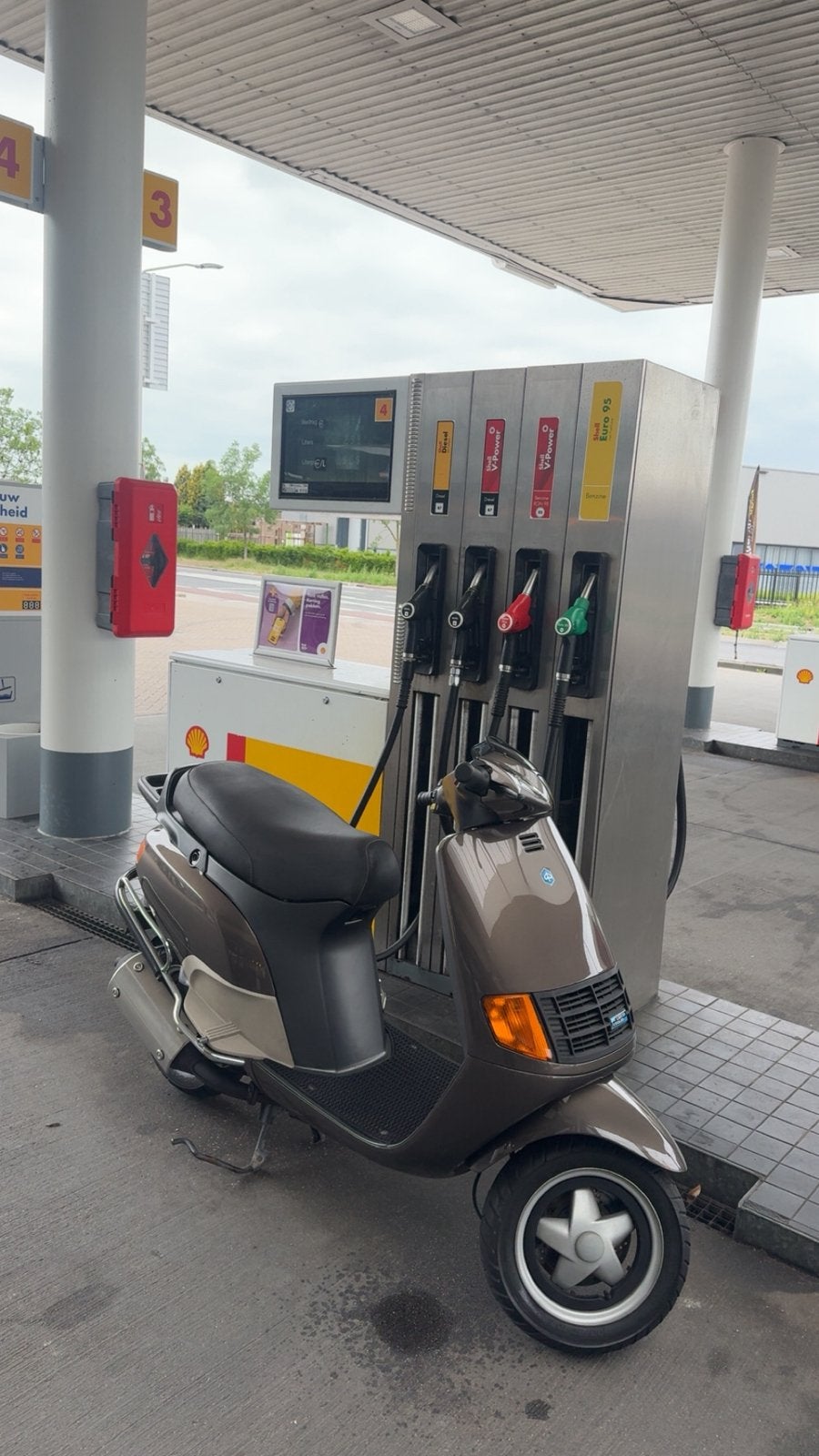 Skr 125 A1, Fietsen en Brommers, Scooters | Piaggio, Zo goed als nieuw, Overige modellen, Tweetakt, Ophalen
