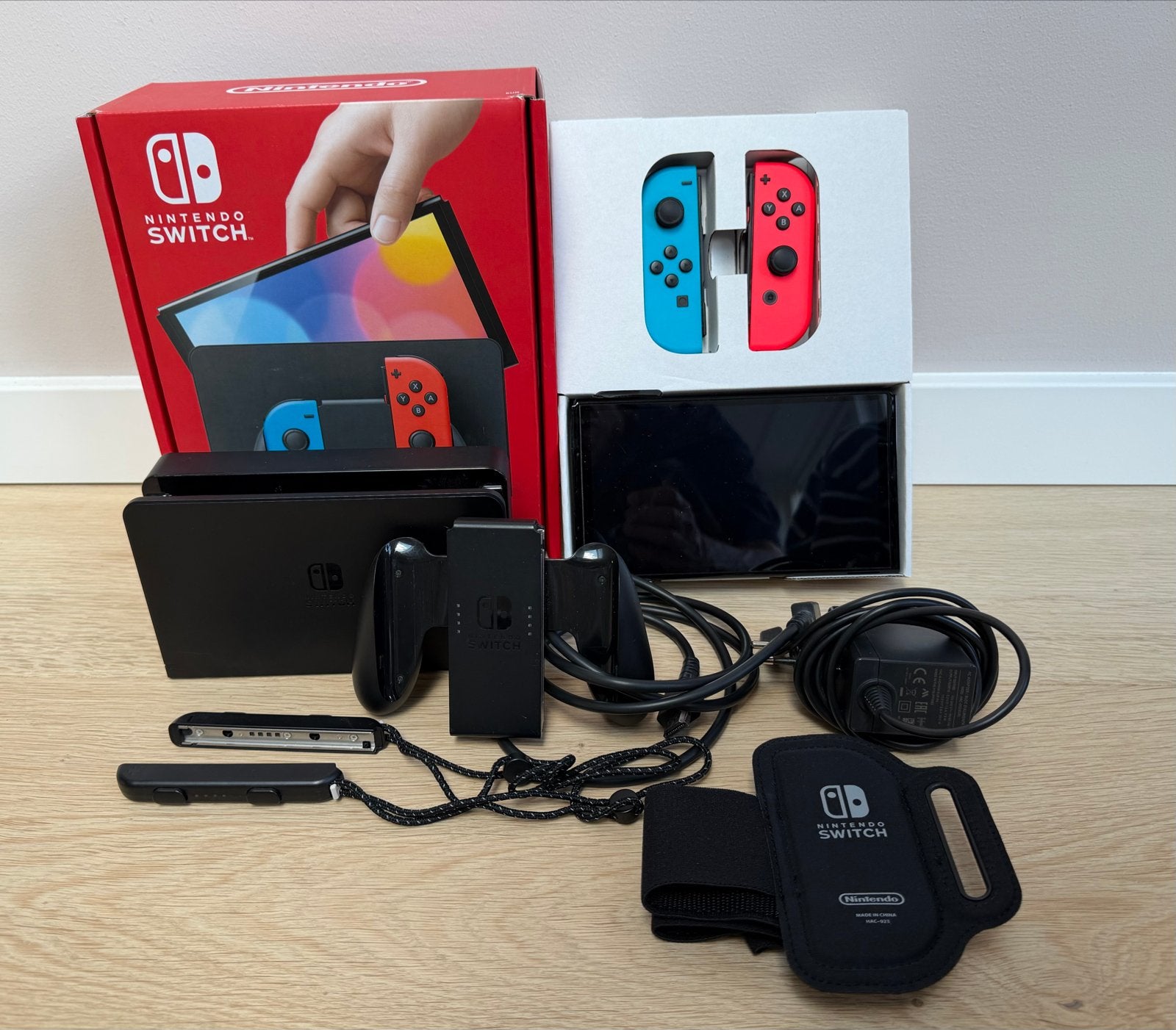 Nintendo Switch OLED - uitstekende staat!, Ophalen, Zo goed als nieuw, Met 2 controllers, Switch OLED